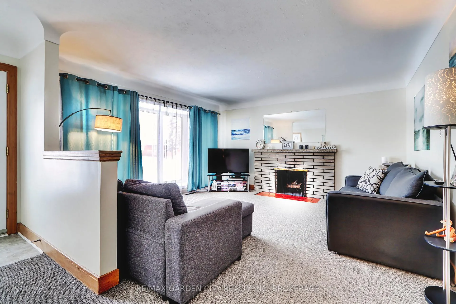 Photo 3 of Unit Main floor, 59 Jacobson Avenue, St. Catharines, Glendale/Glenridge — HOMEH