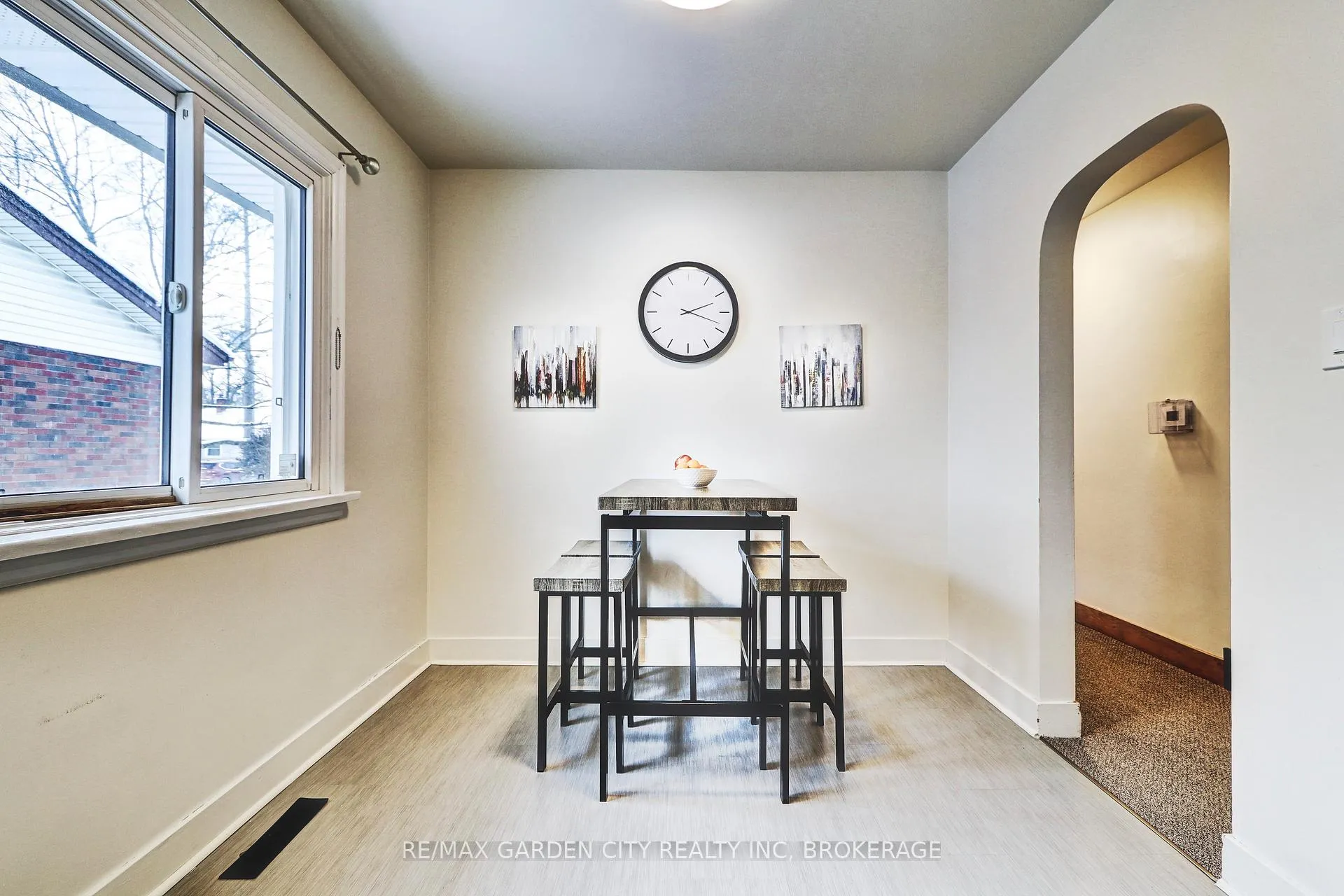 Photo 5 of Unit Main floor, 59 Jacobson Avenue, St. Catharines, Glendale/Glenridge — HOMEH