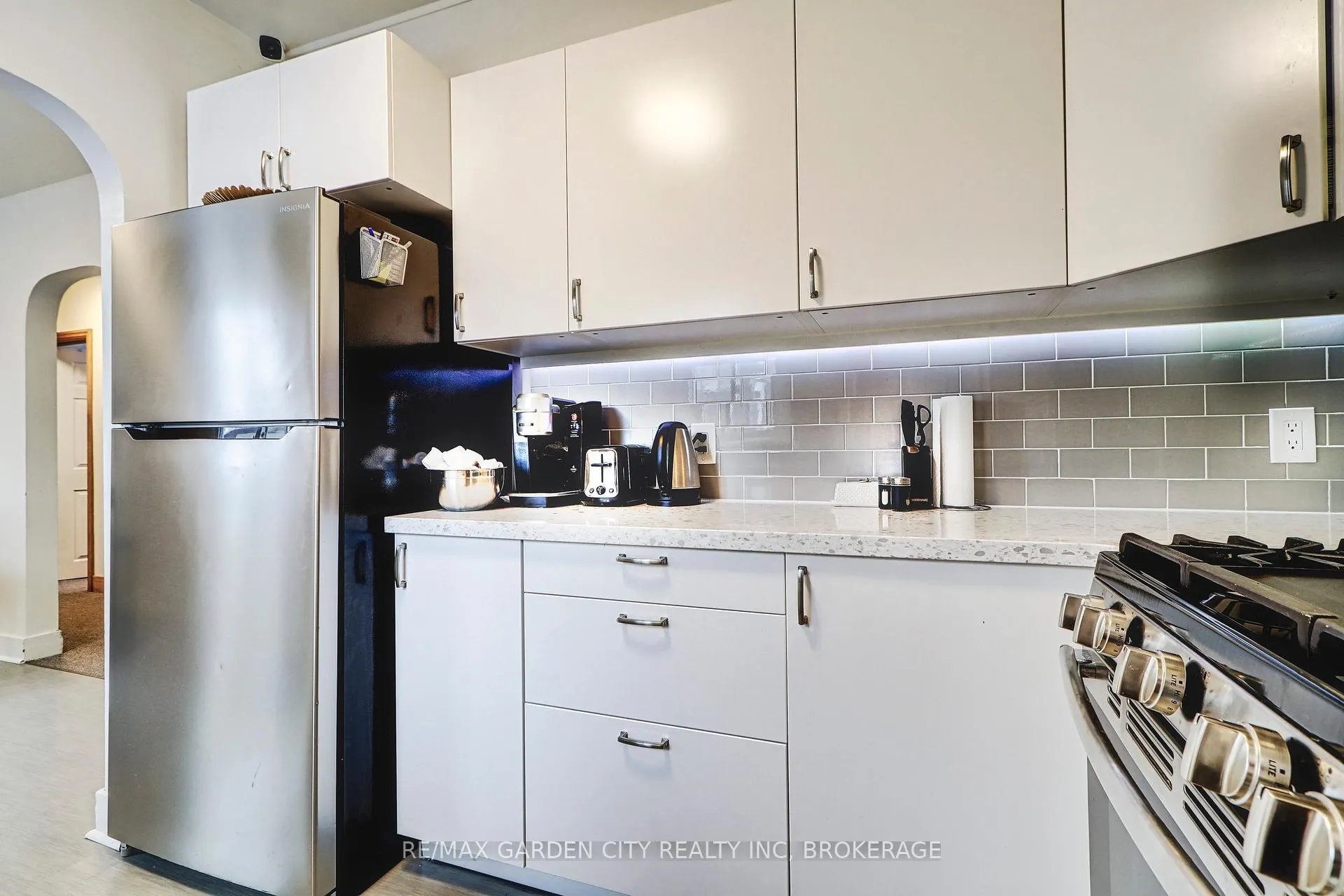 Photo 8 of Unit Main floor, 59 Jacobson Avenue, St. Catharines, Glendale/Glenridge — HOMEH