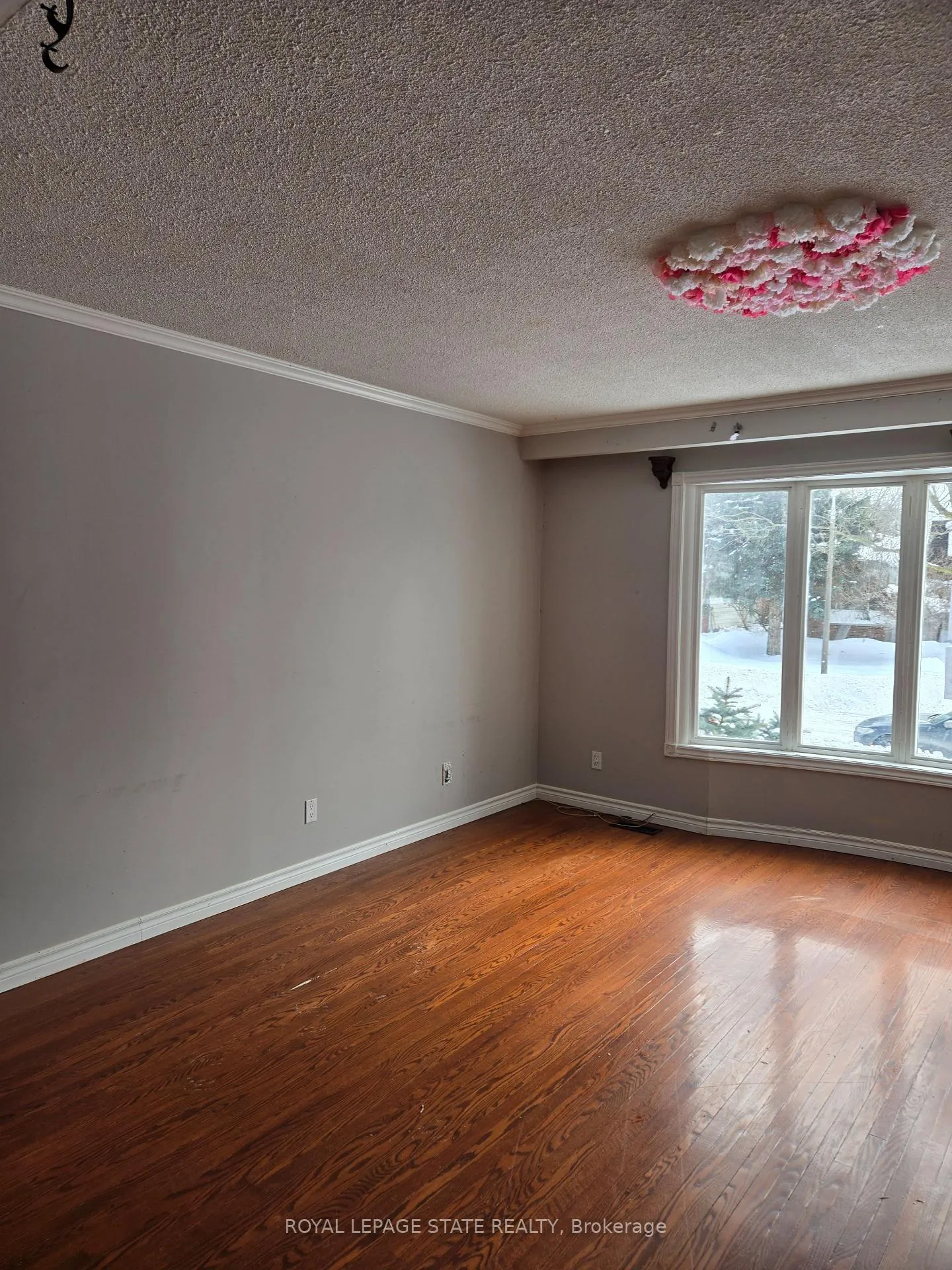 Photo 5 of 76 Ramblewood Way, Kitchener, Forest Heights — HOMEH