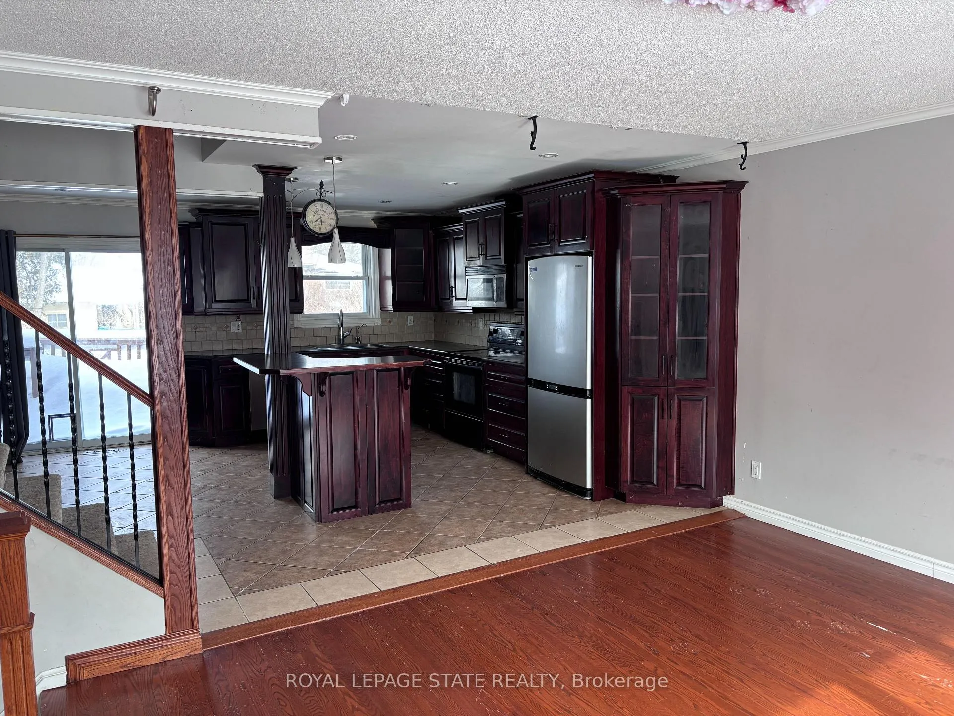 Photo 12 of 76 Ramblewood Way, Kitchener, Forest Heights — HOMEH