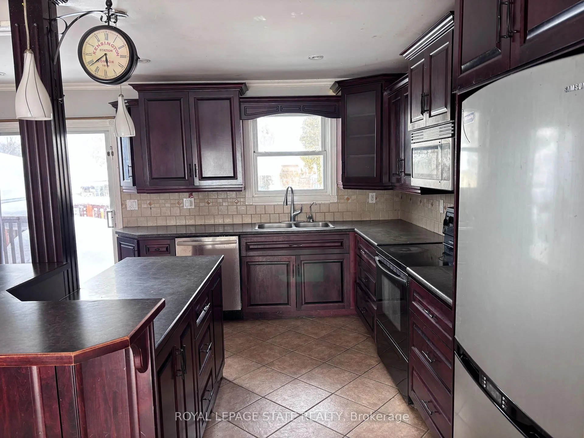 Photo 14 of 76 Ramblewood Way, Kitchener, Forest Heights — HOMEH