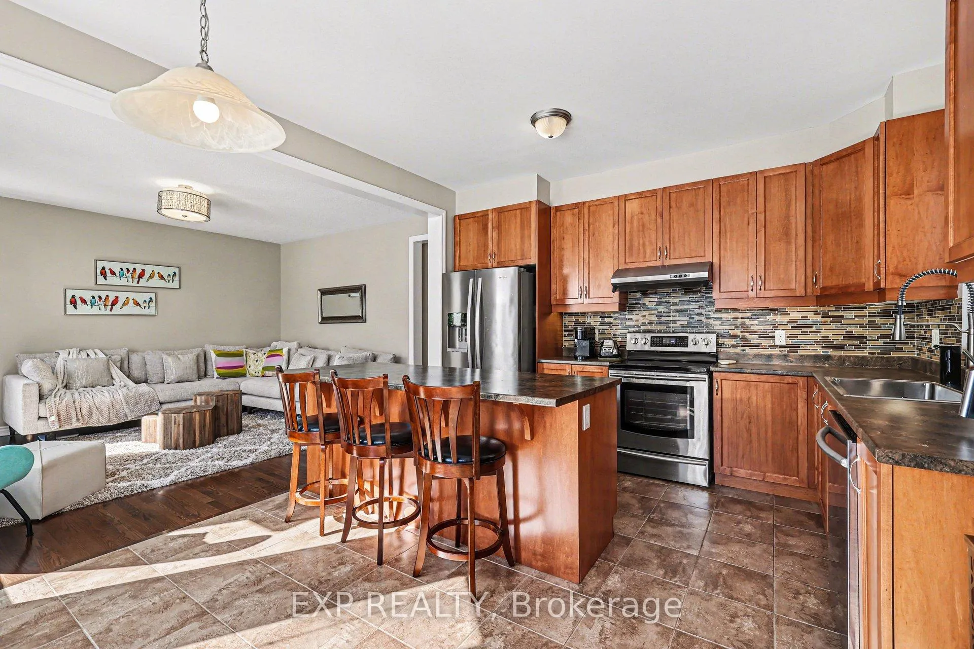 Photo 7 of 90 Switch Grass Crescent, Ottawa, Barrhaven - Half Moon Bay — HOMEH