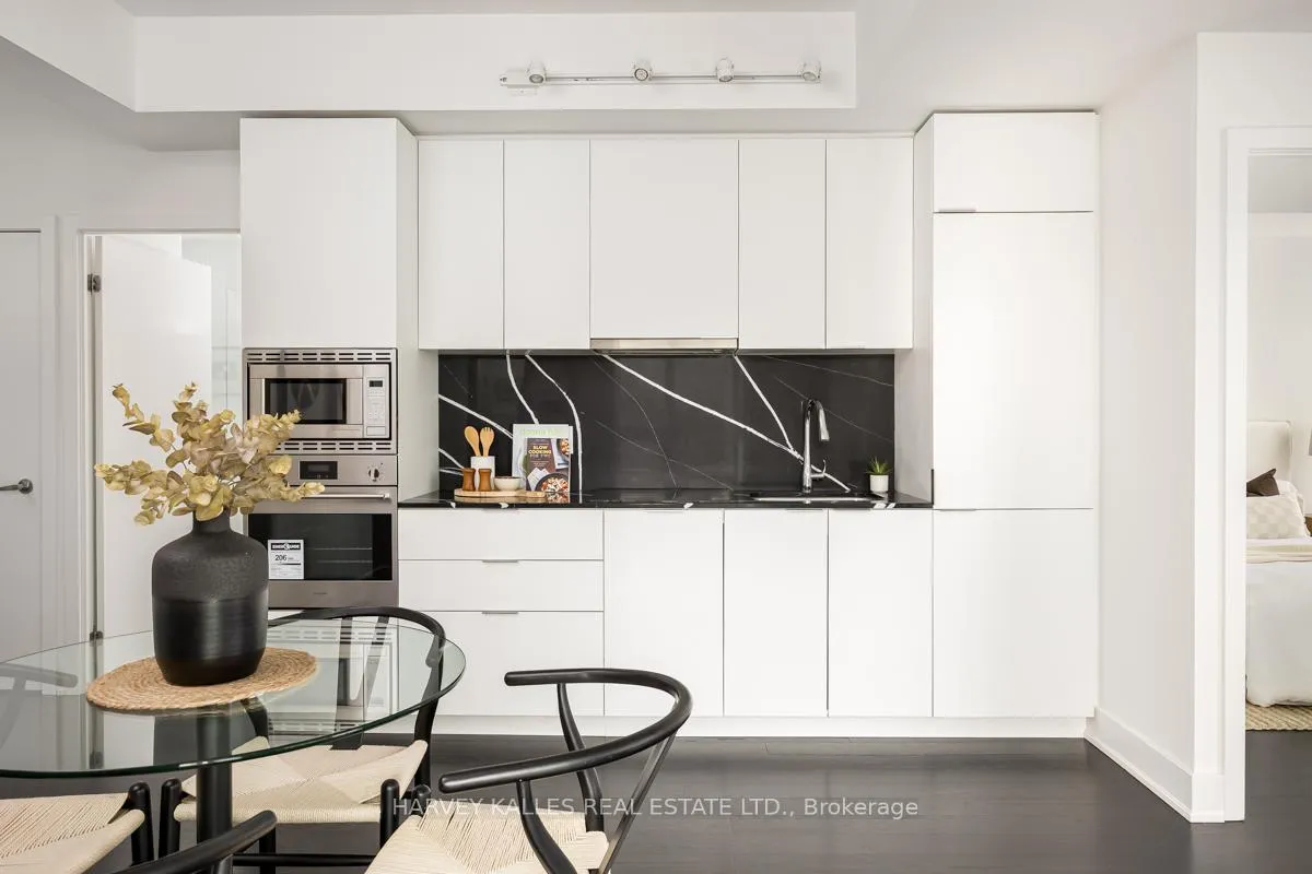 Photo 9 of Unit 3104, 955 Bay Street, Toronto, Bay Street Corridor — HOMEH