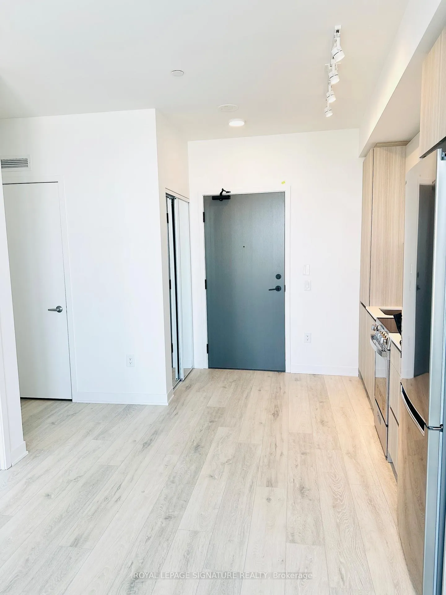 Photo 4 of Unit 1123, 20 All Nations Drive, Brampton, Northwest Brampton — HOMEH