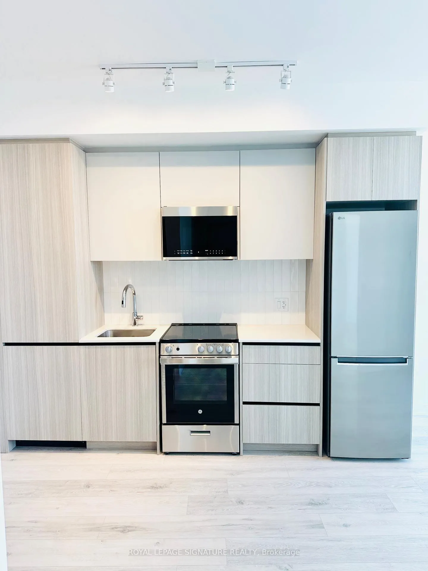 Photo 6 of Unit 1123, 20 All Nations Drive, Brampton, Northwest Brampton — HOMEH