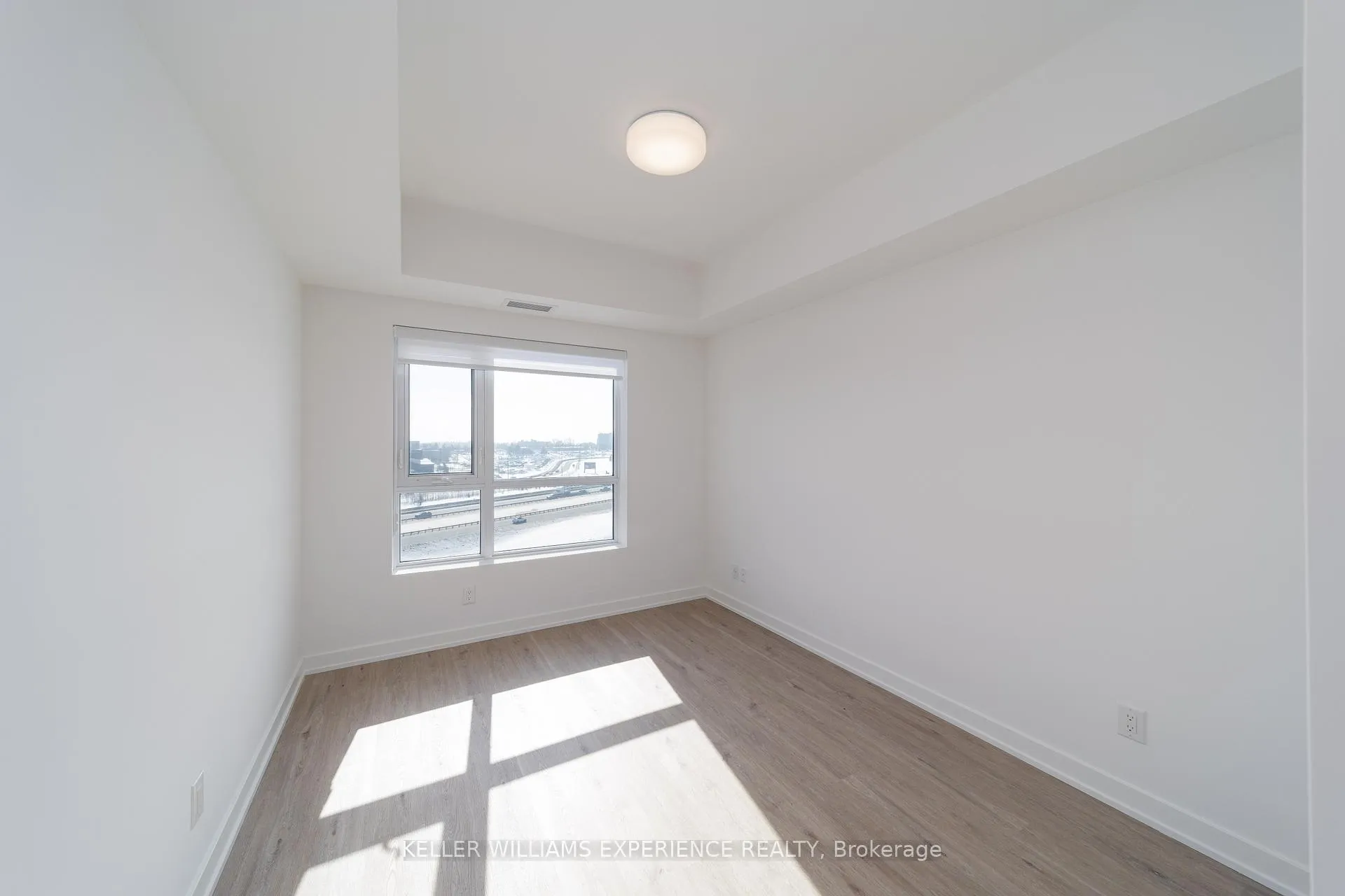 Photo 12 of Unit 1209, 56 Lakeside Terrace, Barrie, Little Lake — HOMEH