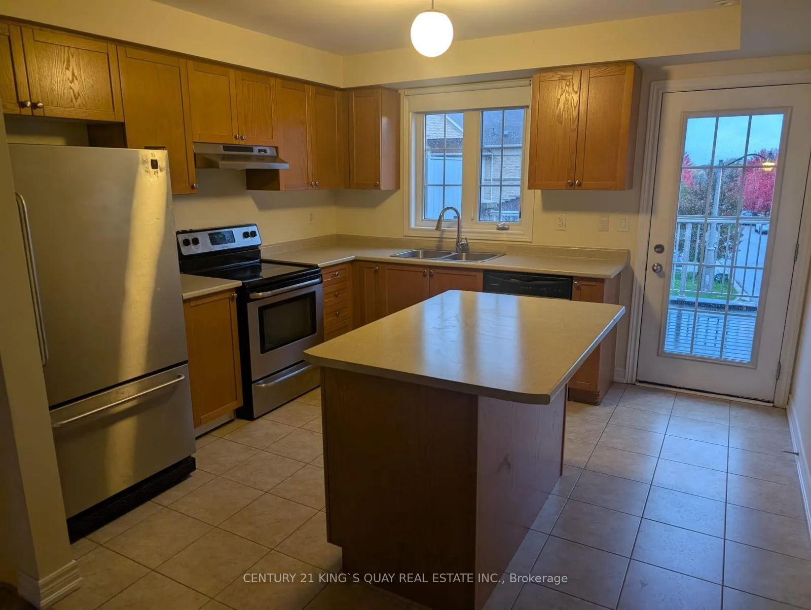 Photo 6 of 9960 McCowan Road, Markham, Berczy — HOMEH