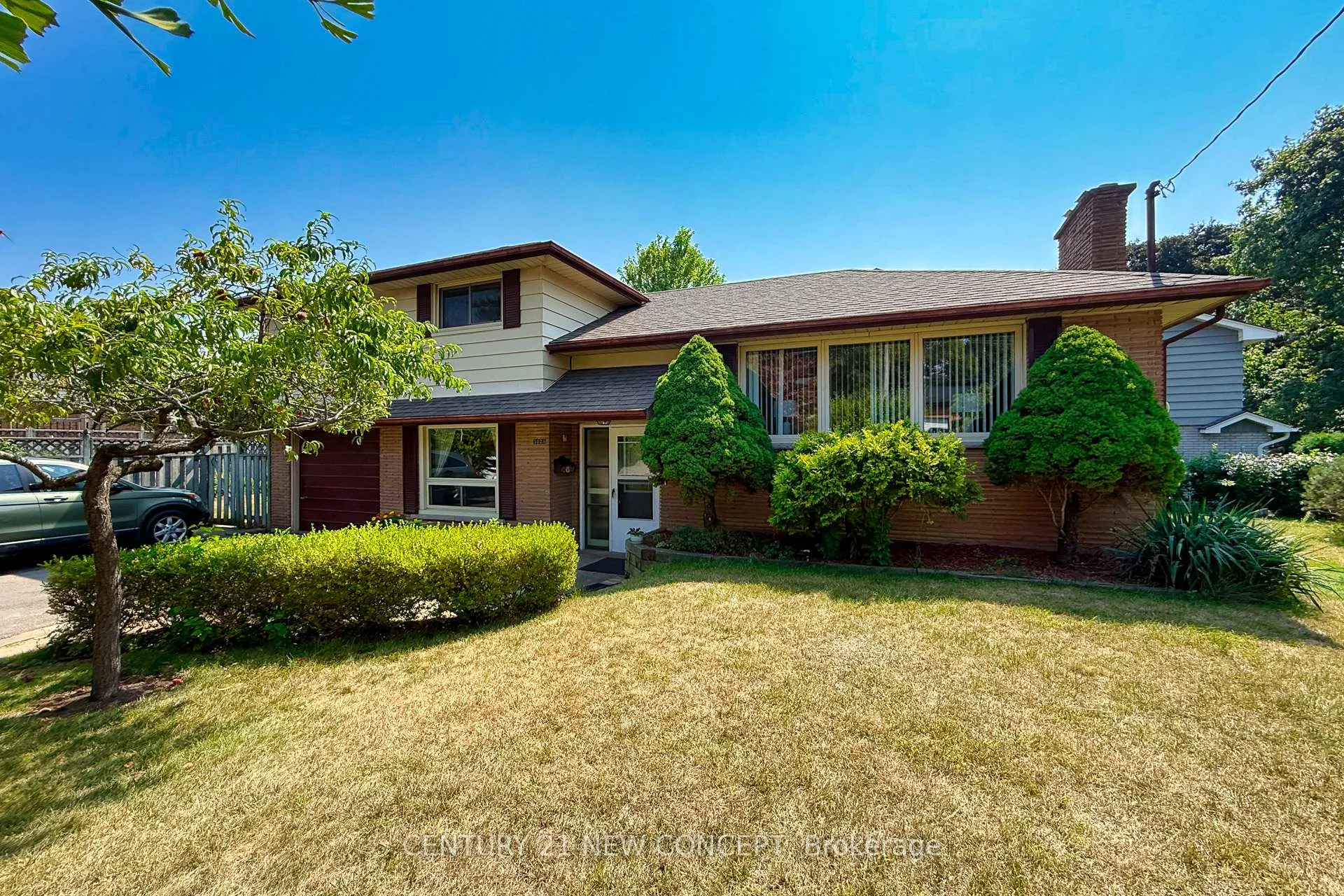 Photo 5 of 3028 Eva Drive, Burlington, Roseland — HOMEH