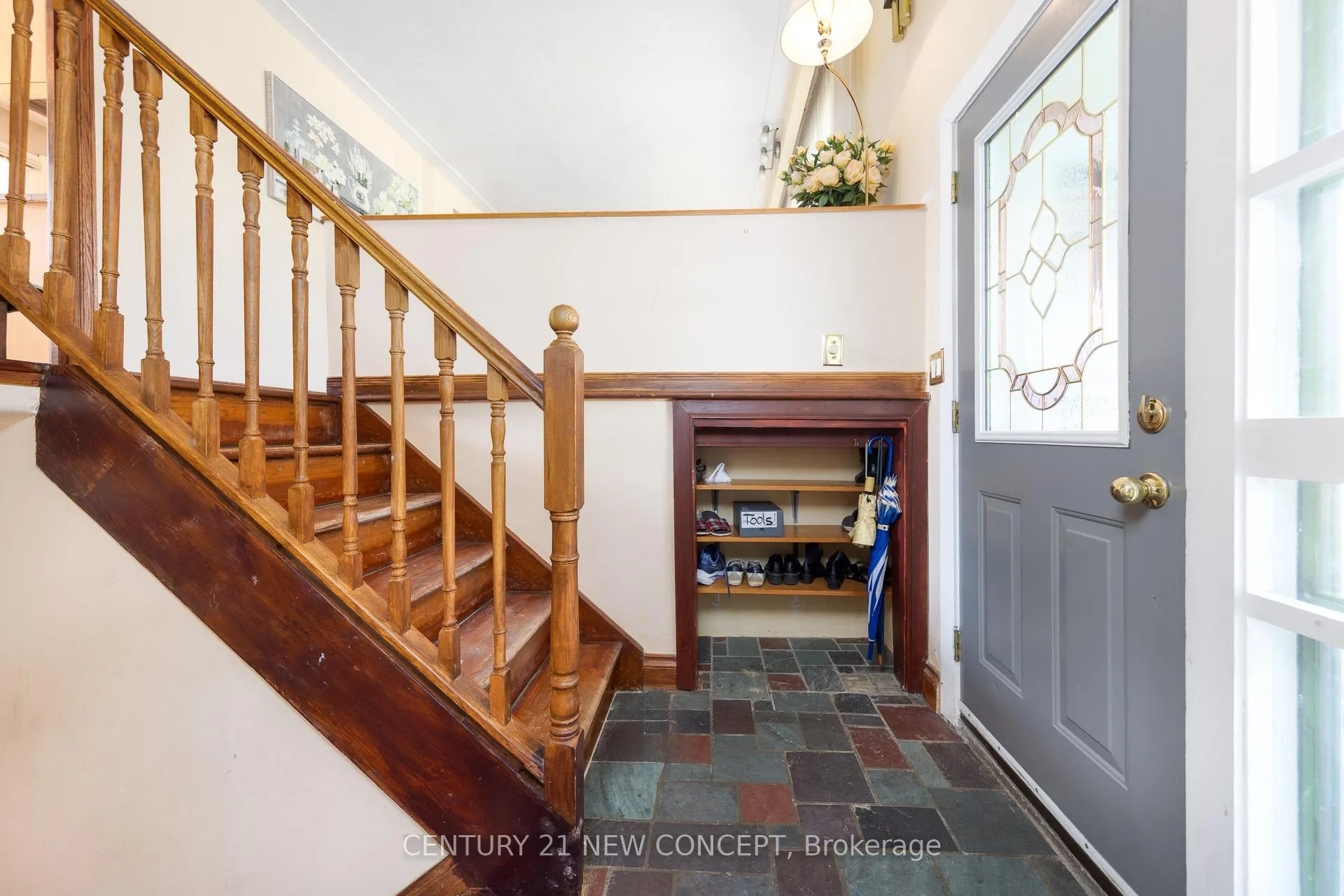 Photo 6 of 3028 Eva Drive, Burlington, Roseland — HOMEH