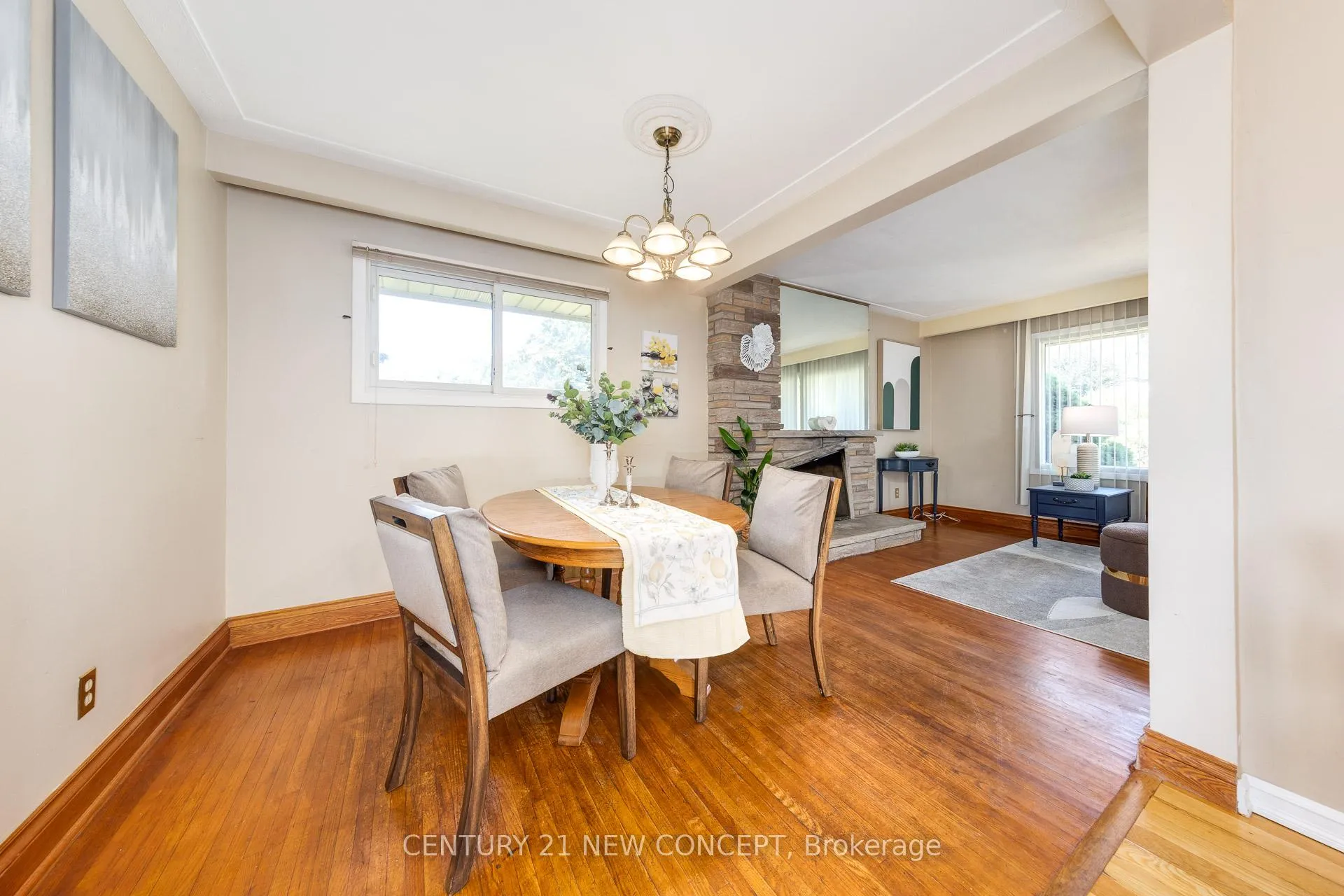 Photo 12 of 3028 Eva Drive, Burlington, Roseland — HOMEH
