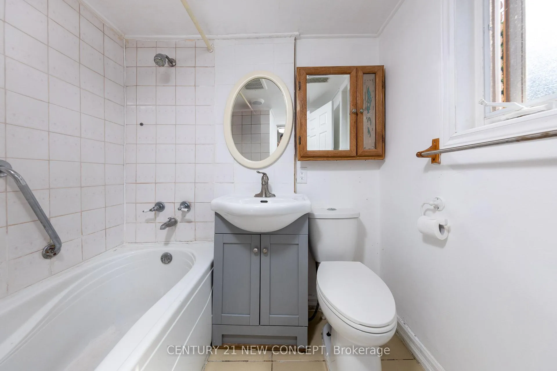 Photo 27 of 3028 Eva Drive, Burlington, Roseland — HOMEH
