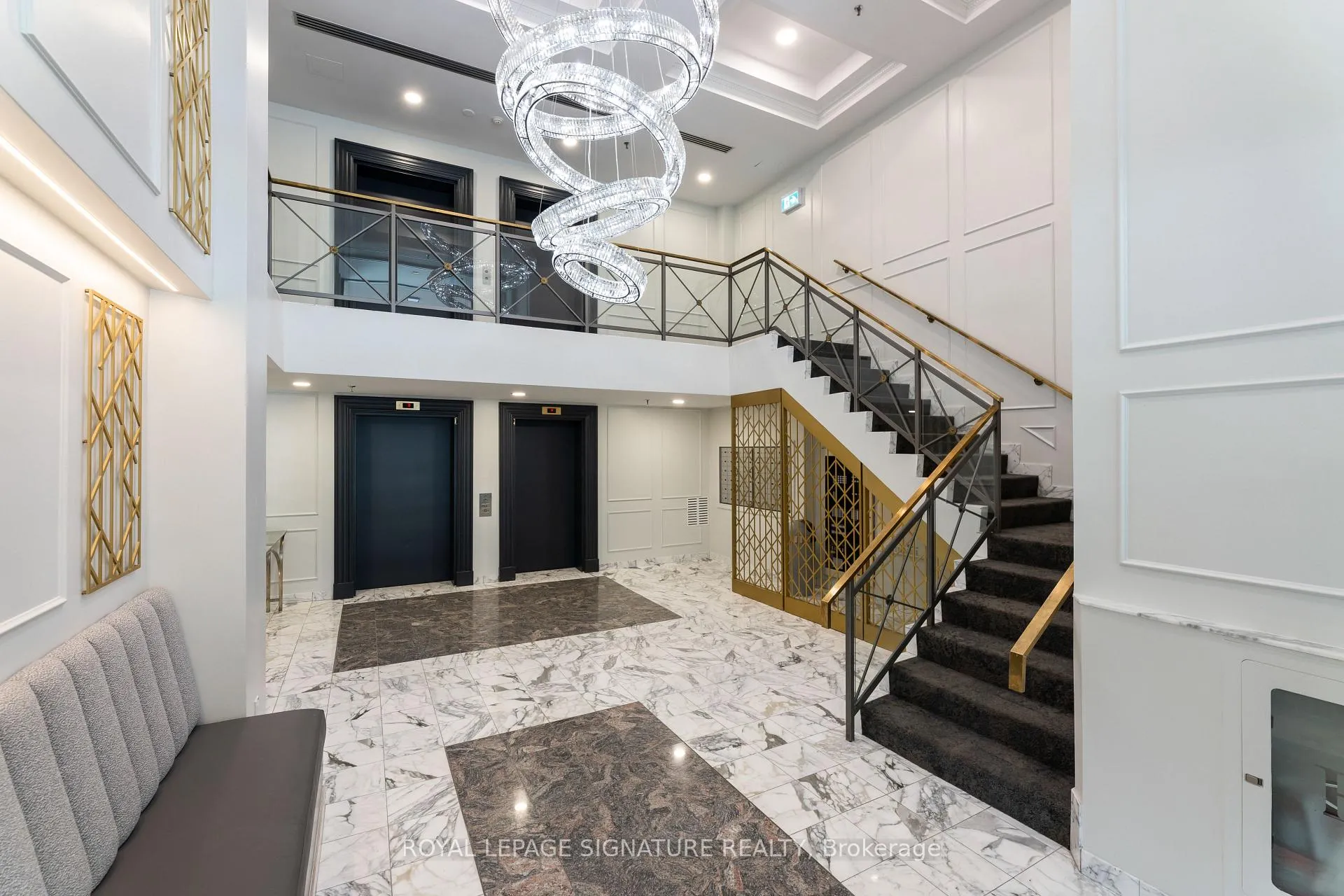 Photo 3 of Unit 401, 1818 Bayview Avenue, Toronto, Mount Pleasant East — HOMEH