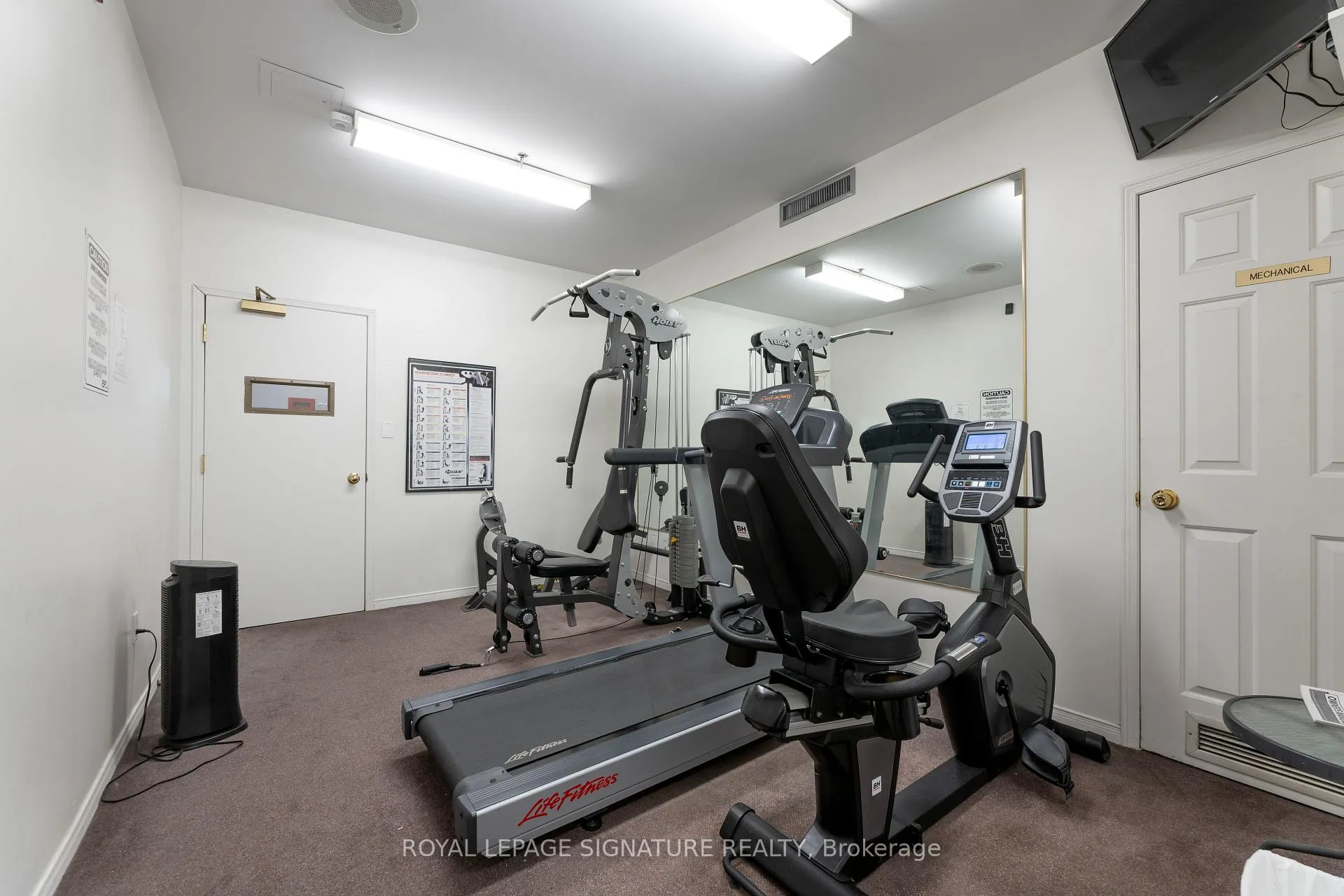 Photo 11 of Unit 401, 1818 Bayview Avenue, Toronto, Mount Pleasant East — HOMEH