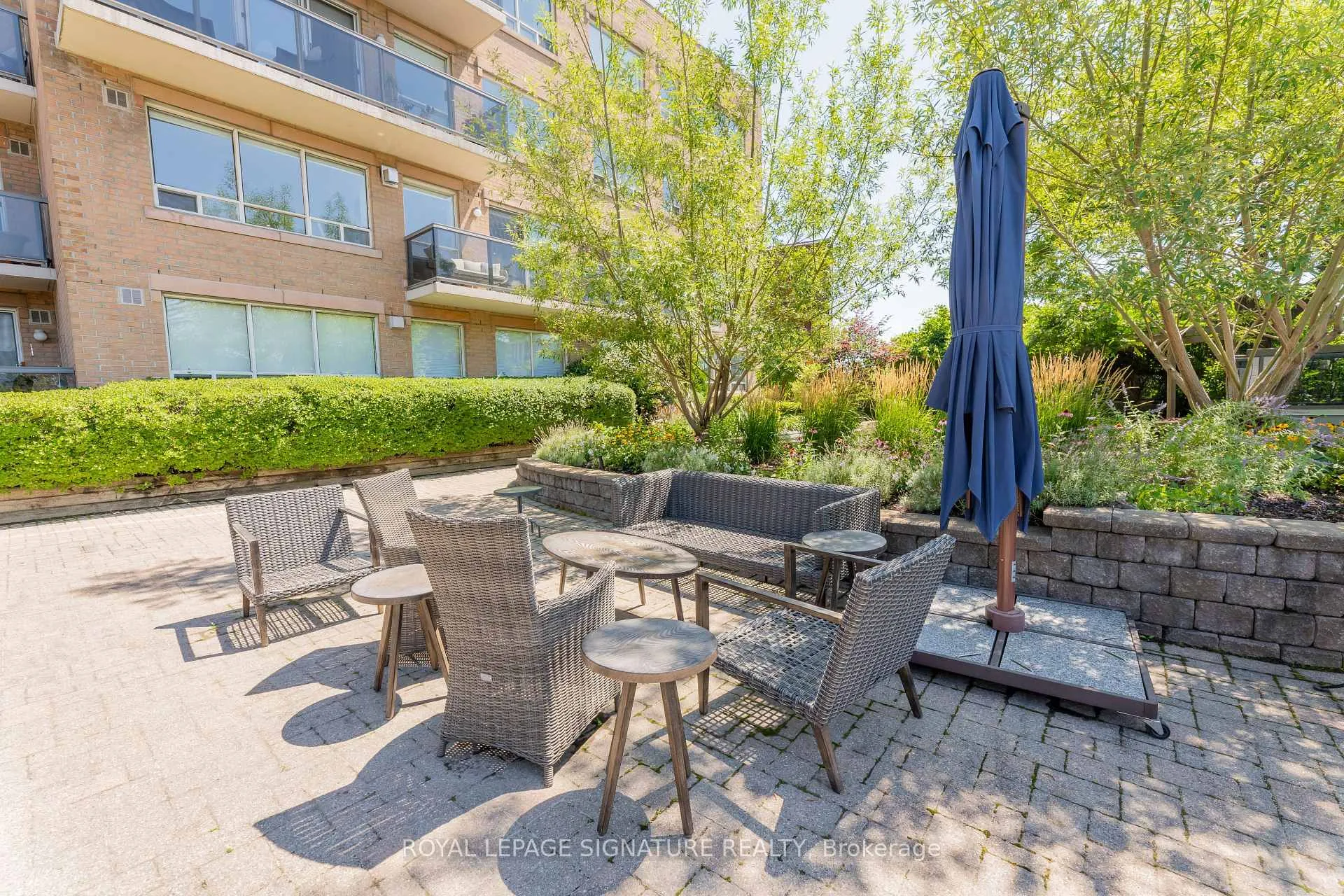 Photo 12 of Unit 401, 1818 Bayview Avenue, Toronto, Mount Pleasant East — HOMEH
