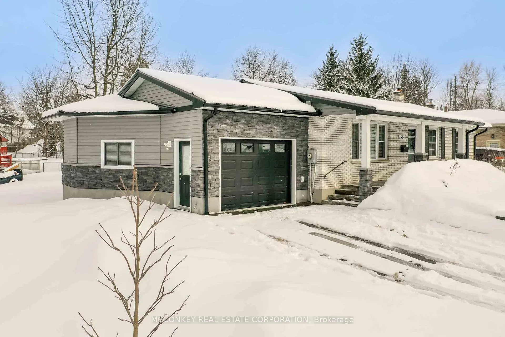 Photo 3 of 2584 Bensfort Road, Peterborough, Ashburnham Ward 4 — HOMEH