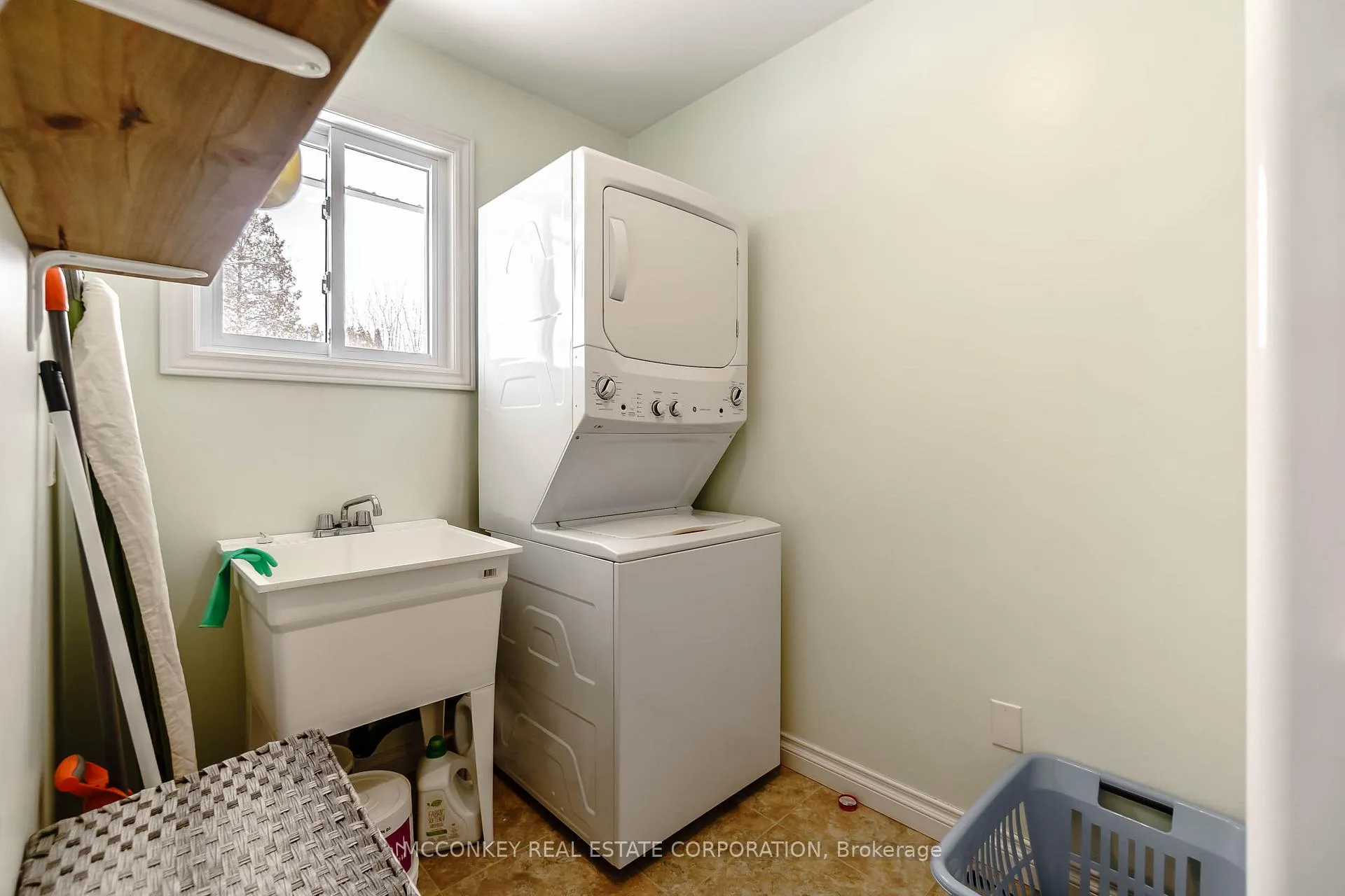 Photo 26 of 2584 Bensfort Road, Peterborough, Ashburnham Ward 4 — HOMEH