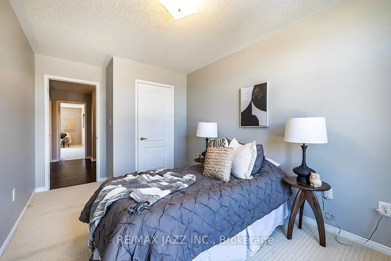 Photo 20 of 25 Summerside Avenue, Whitby, Taunton North — HOMEH