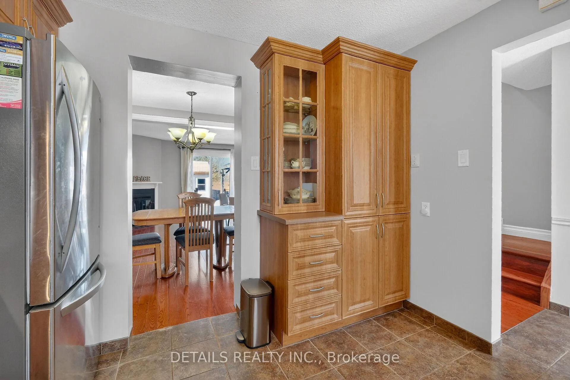 Photo 11 of 1029 Avignon Court, Ottawa, Orleans Wood — HOMEH