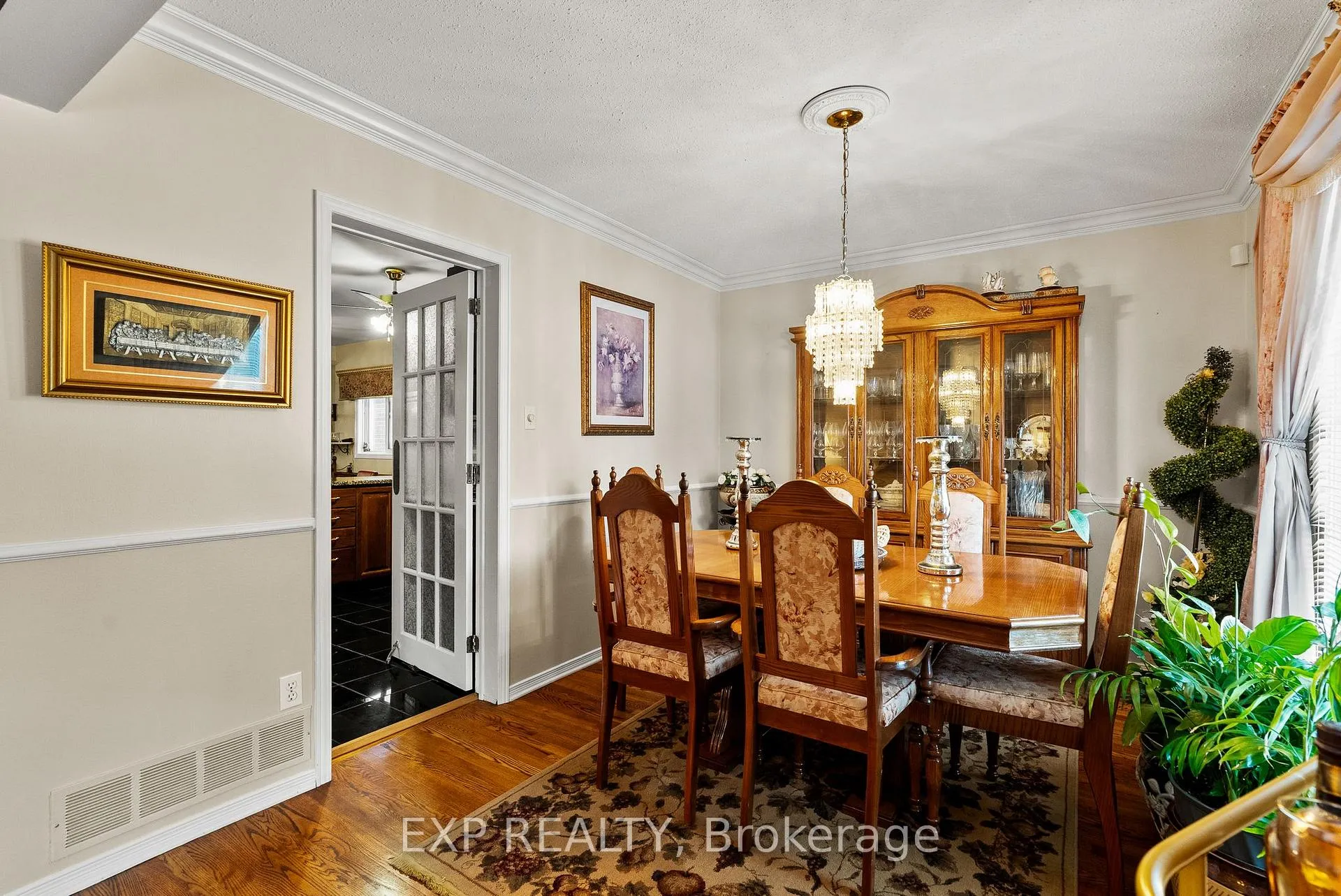Photo 11 of 1424 Progress Place, Ottawa, Pineview — HOMEH
