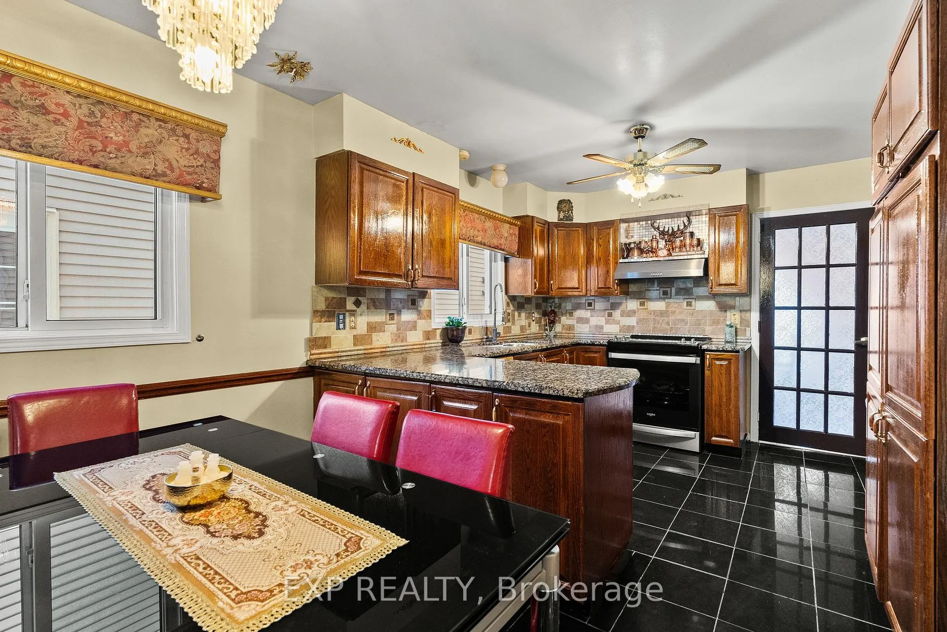 Photo 16 of 1424 Progress Place, Ottawa, Pineview — HOMEH