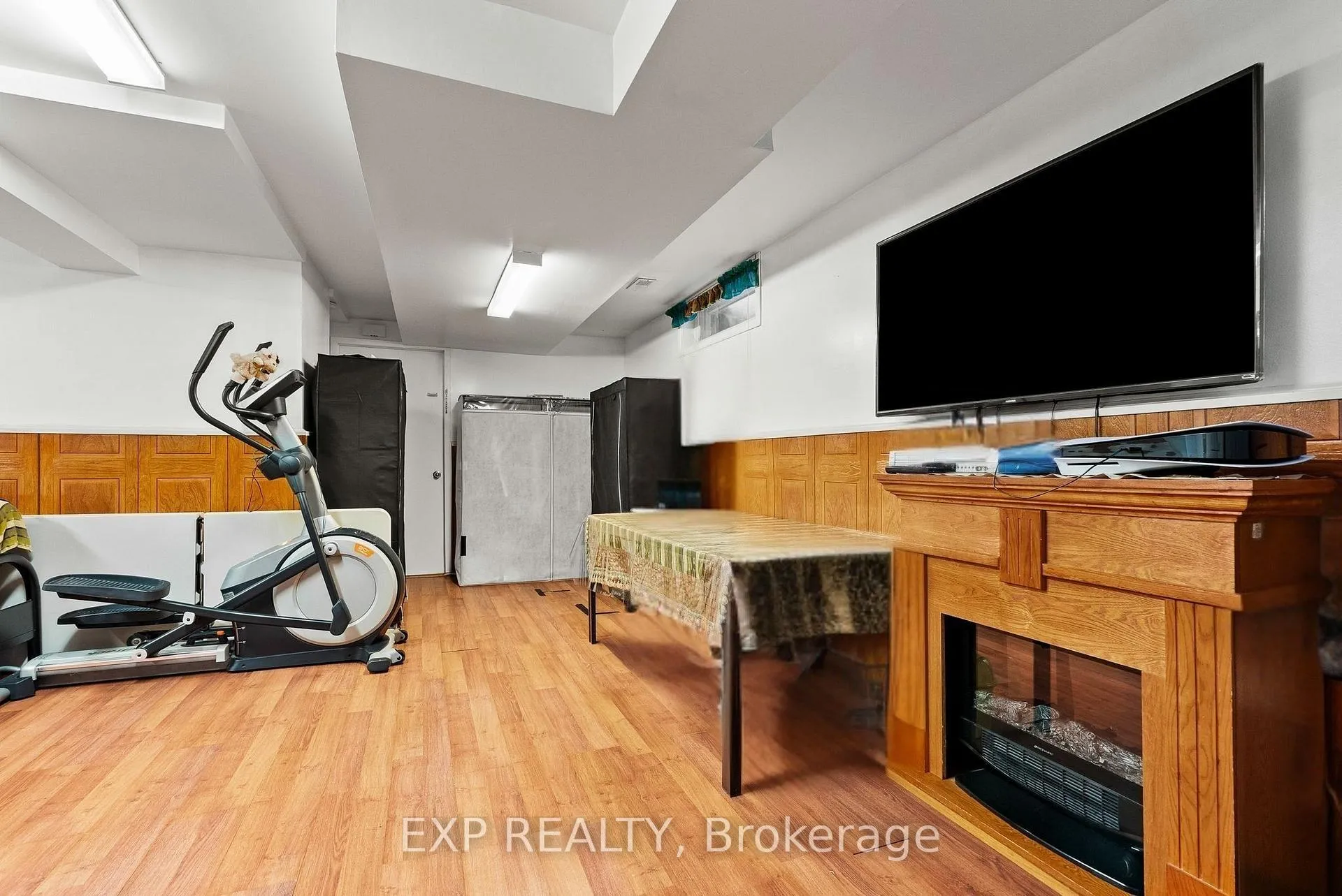 Photo 32 of 1424 Progress Place, Ottawa, Pineview — HOMEH