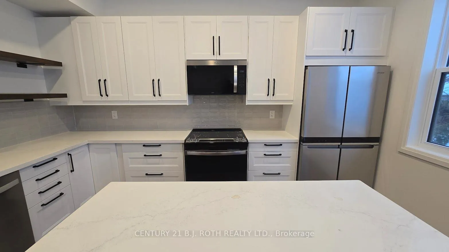 Photo 8 of Unit Upper, 44 Calverley Street, Orillia — HOMEH