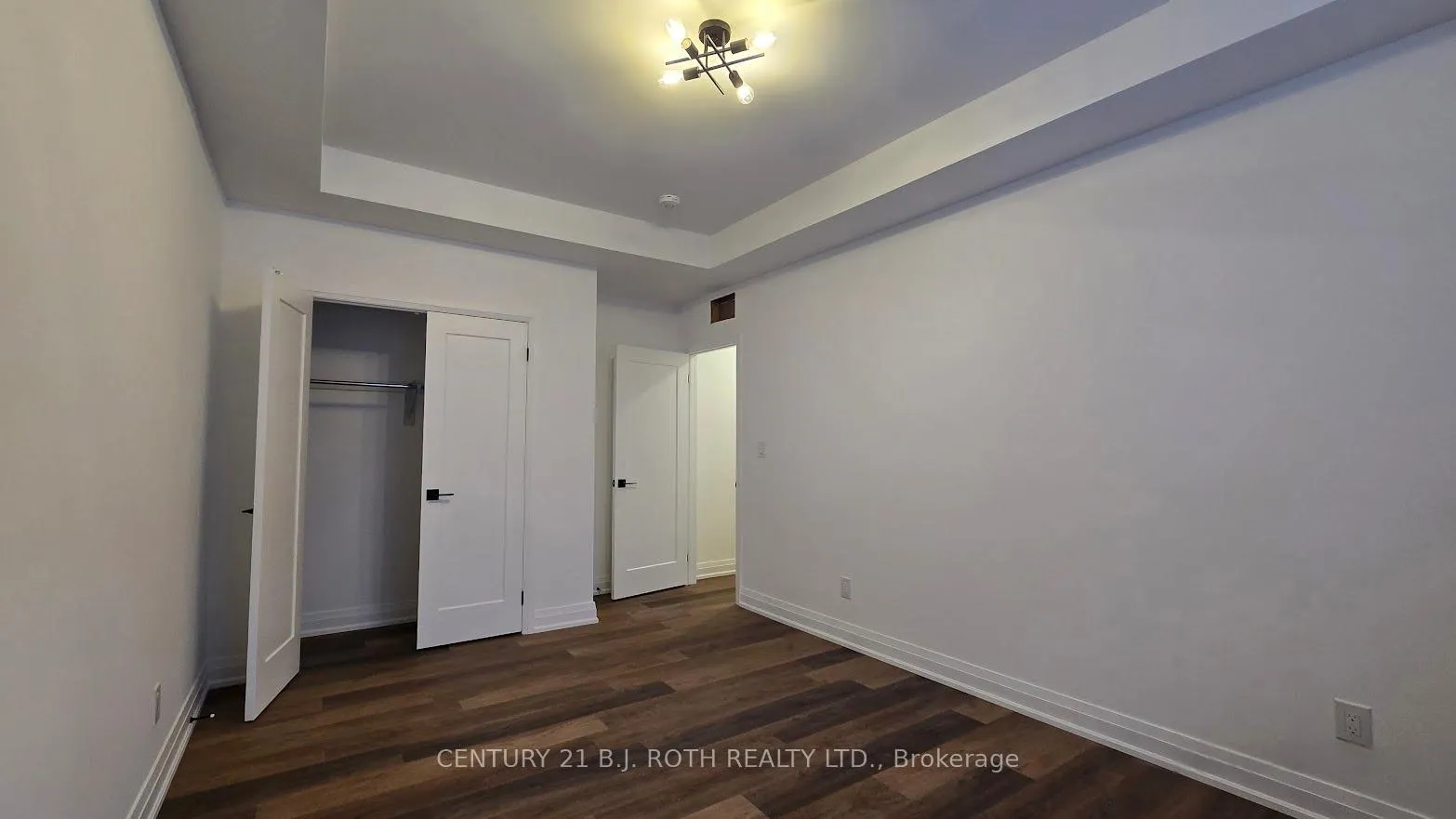 Photo 25 of Unit Upper, 44 Calverley Street, Orillia — HOMEH
