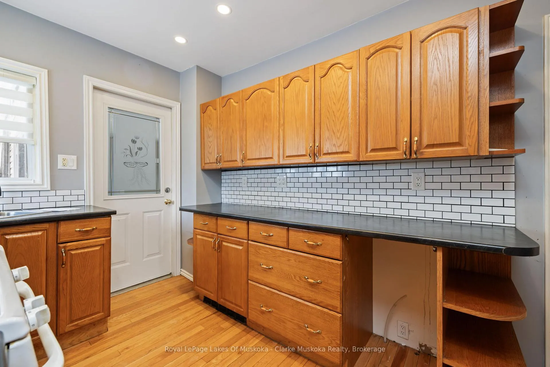 Photo 16 of 14 Glen Avenue, Parry Sound — HOMEH