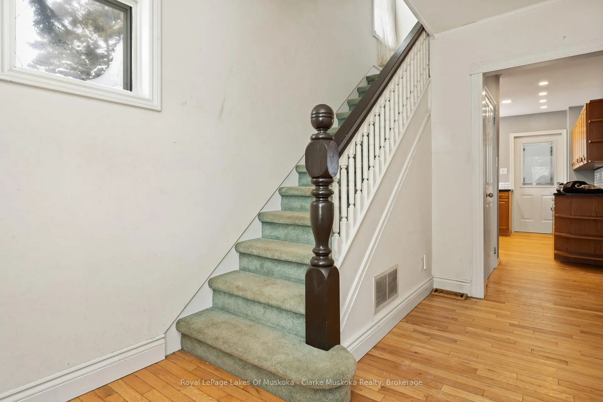 Photo 18 of 14 Glen Avenue, Parry Sound — HOMEH