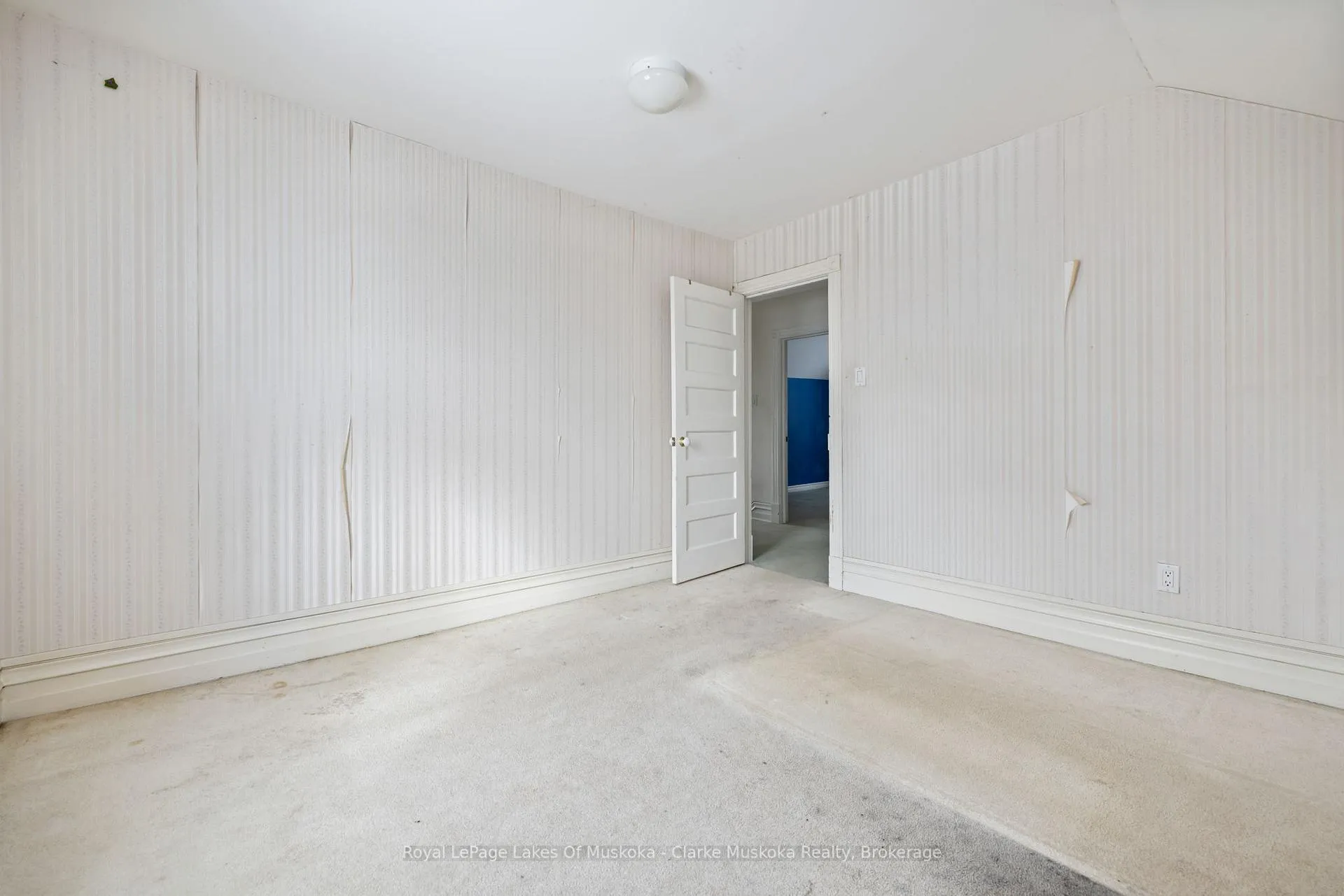 Photo 24 of 14 Glen Avenue, Parry Sound — HOMEH