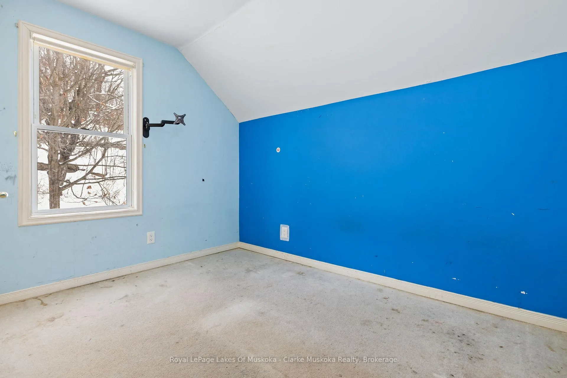 Photo 25 of 14 Glen Avenue, Parry Sound — HOMEH