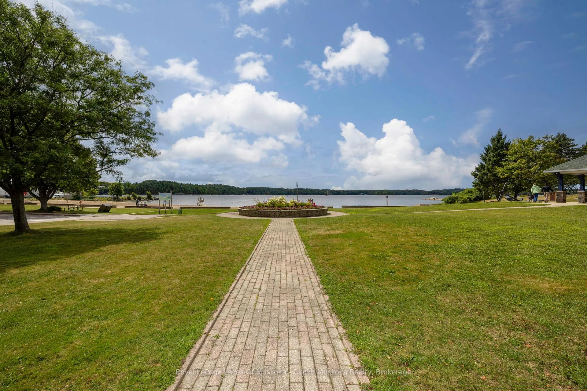 Photo 32 of 14 Glen Avenue, Parry Sound — HOMEH