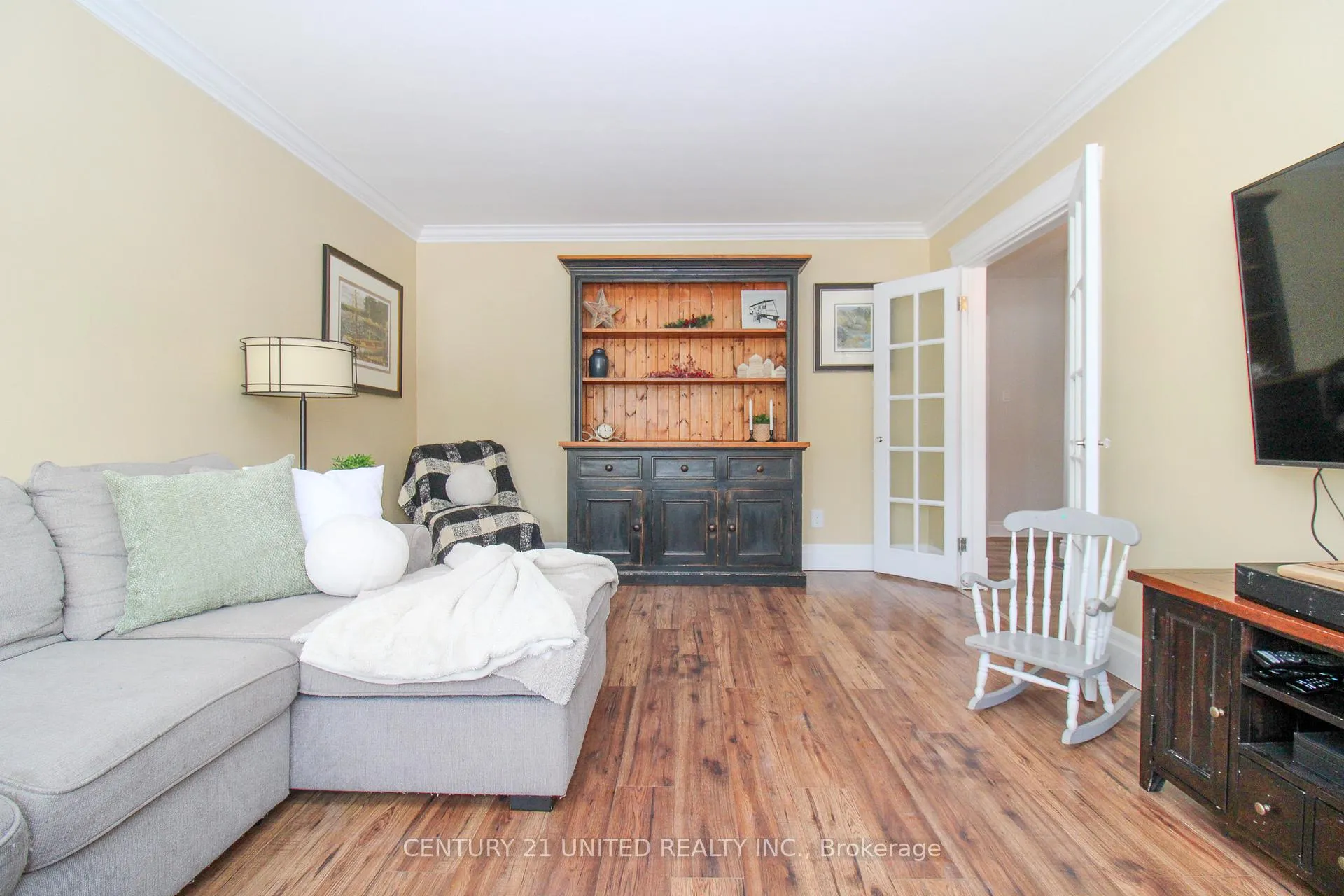 Photo 11 of 1203 Edmison Drive, Peterborough, Northcrest Ward 5 — HOMEH