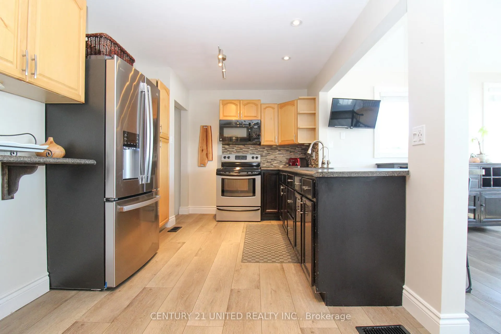 Photo 14 of 1203 Edmison Drive, Peterborough, Northcrest Ward 5 — HOMEH