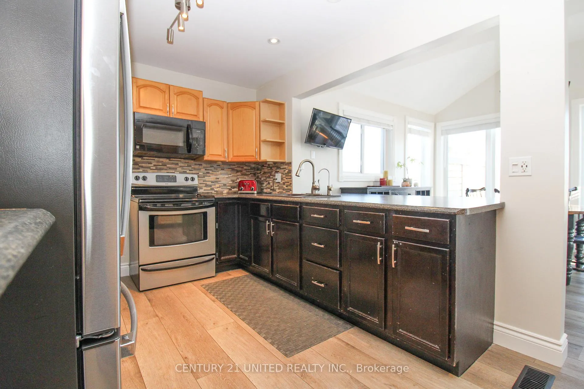 Photo 16 of 1203 Edmison Drive, Peterborough, Northcrest Ward 5 — HOMEH