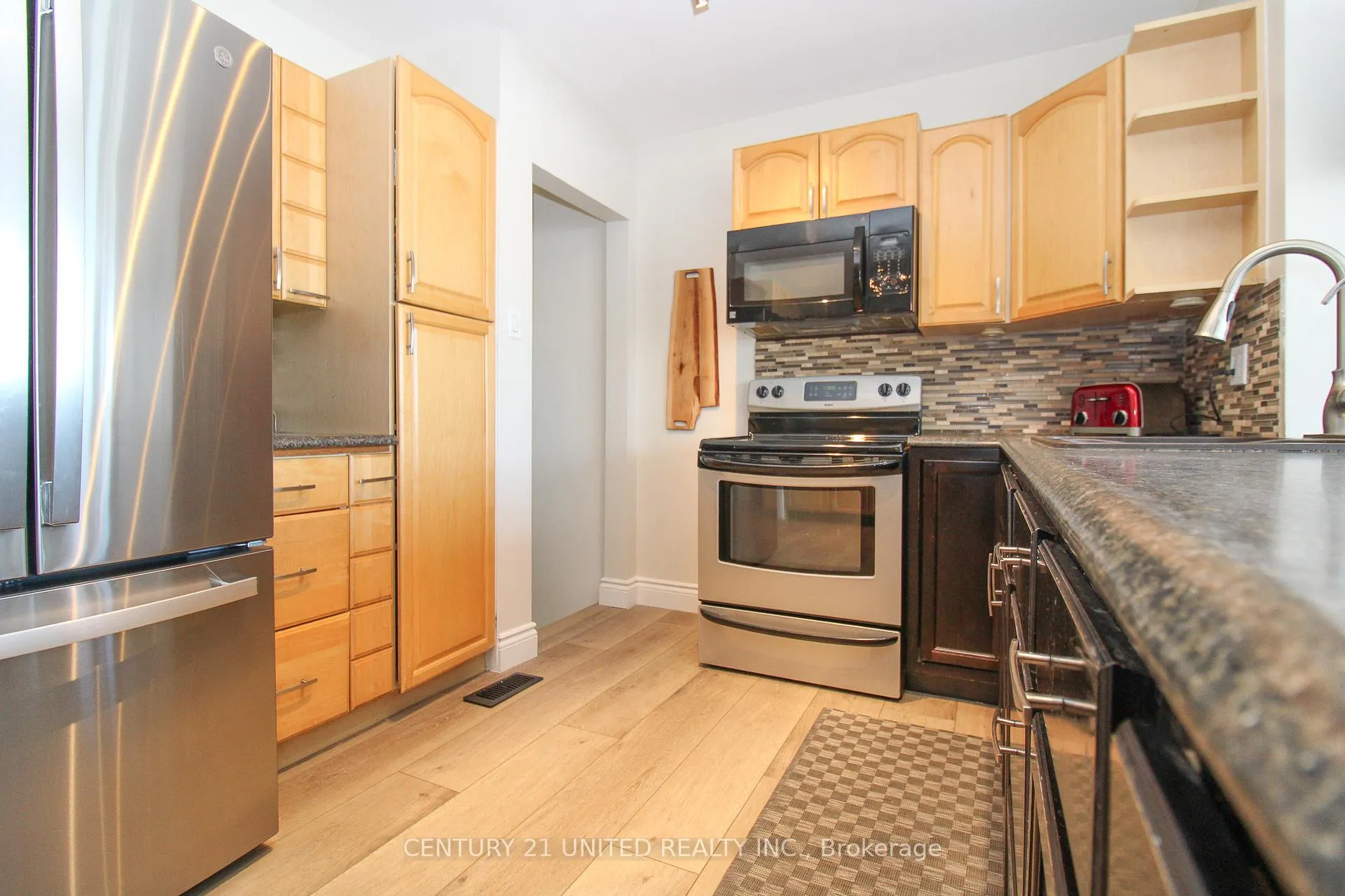 Photo 17 of 1203 Edmison Drive, Peterborough, Northcrest Ward 5 — HOMEH