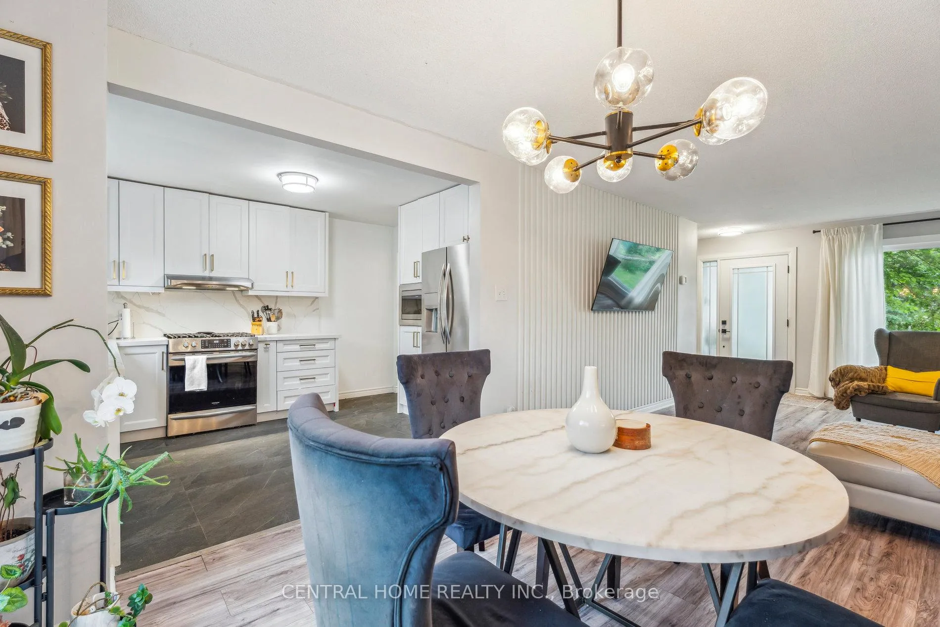Photo 7 of 50 Metro Road S, Georgina, Keswick North — HOMEH