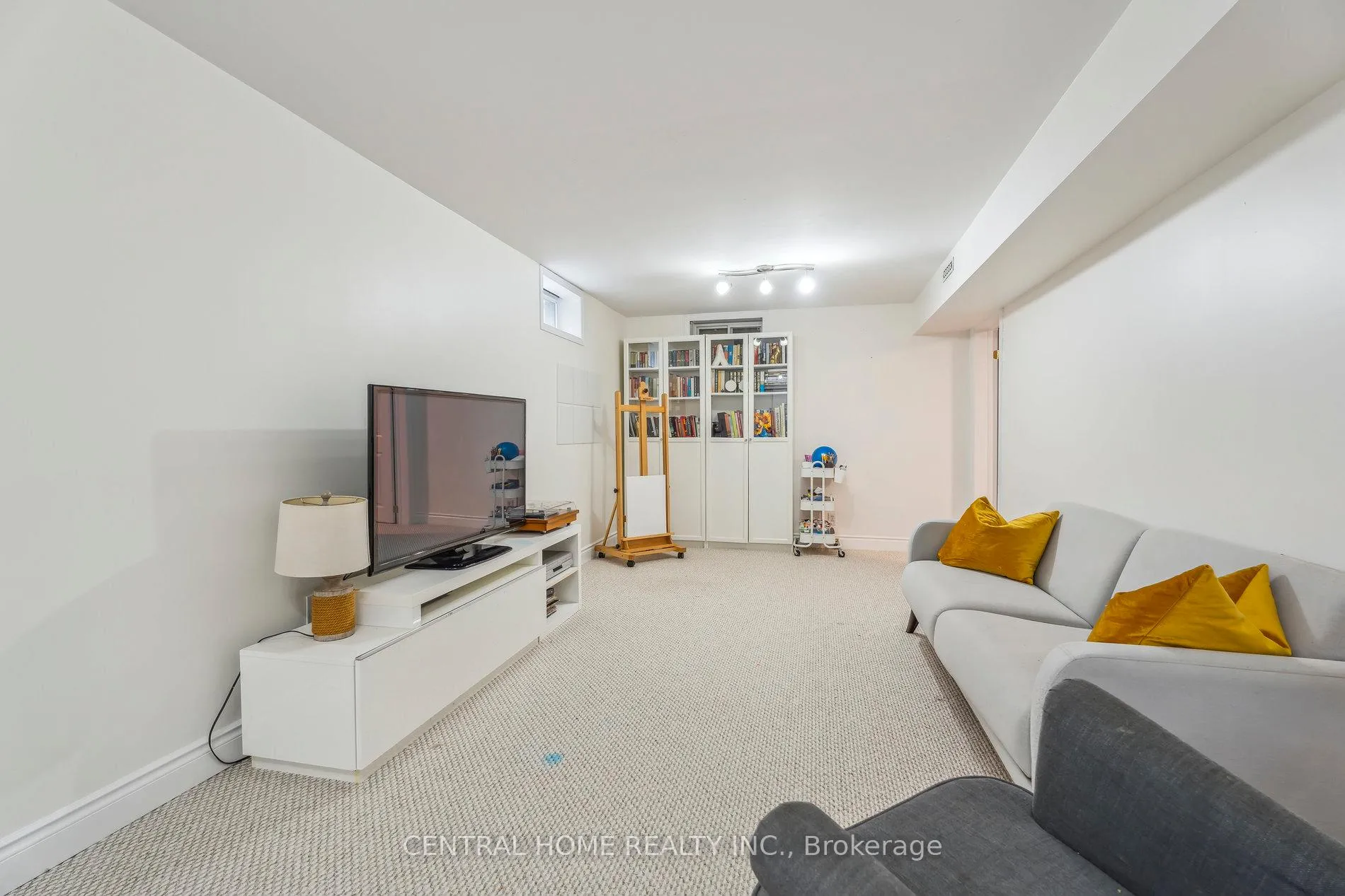 Photo 21 of 50 Metro Road S, Georgina, Keswick North — HOMEH