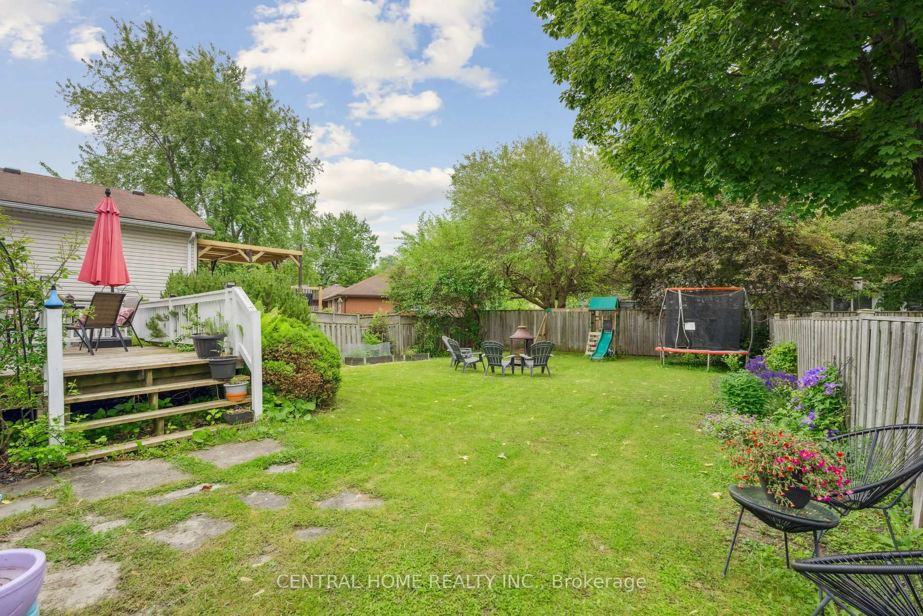 Photo 28 of 50 Metro Road S, Georgina, Keswick North — HOMEH