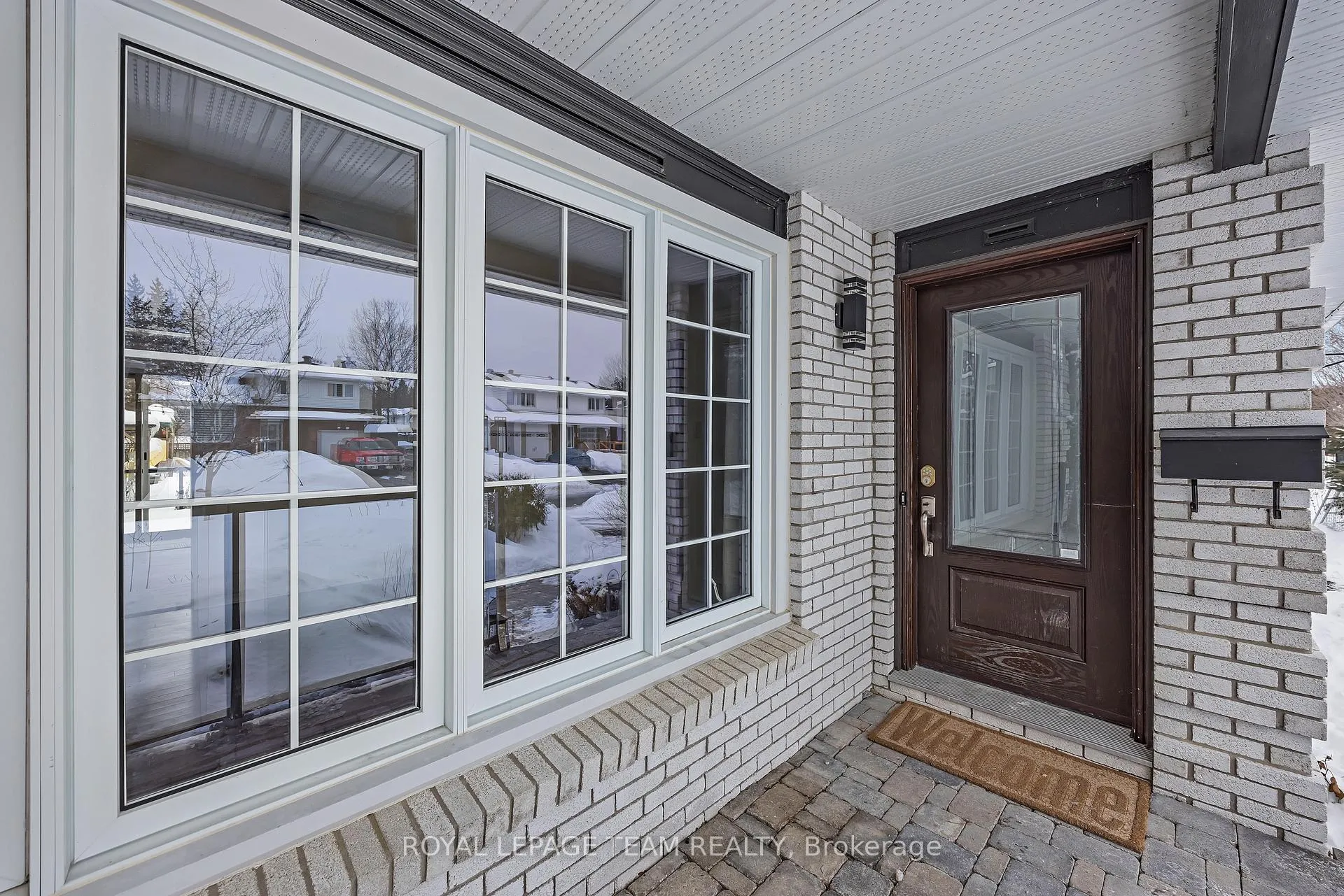 Photo 8 of 6 Stroughton Crescent, Ottawa, Munster — HOMEH