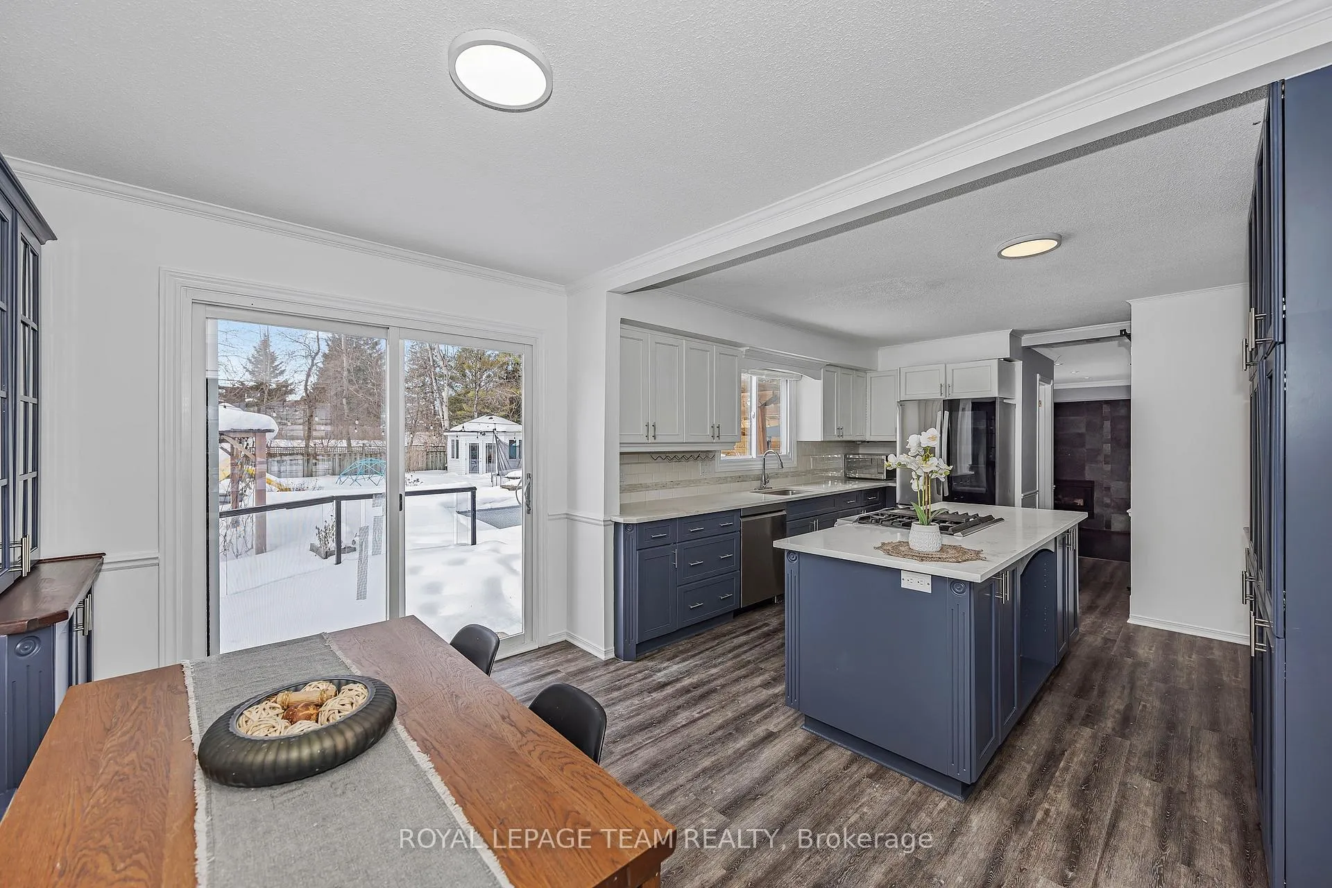 Photo 17 of 6 Stroughton Crescent, Ottawa, Munster — HOMEH