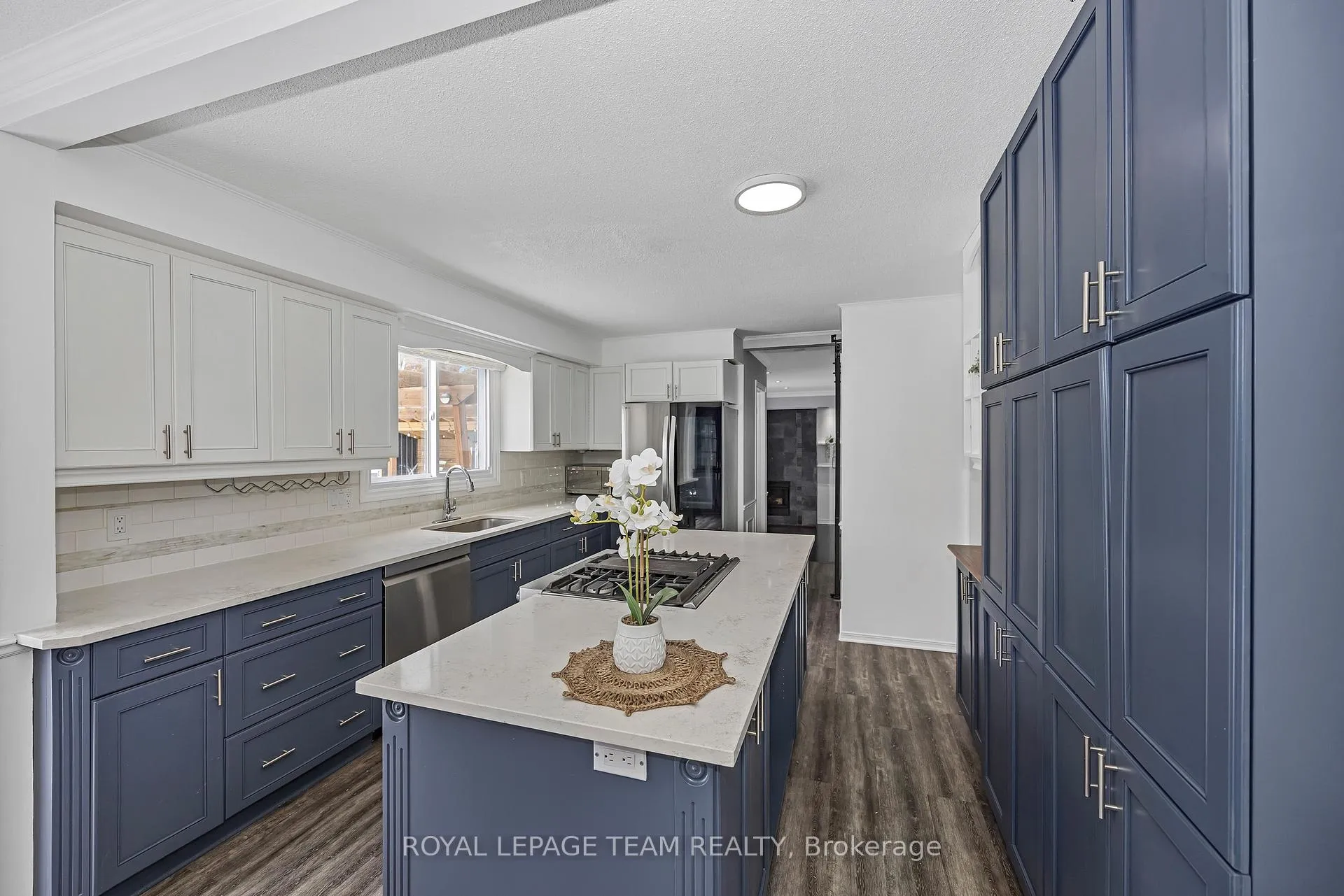 Photo 22 of 6 Stroughton Crescent, Ottawa, Munster — HOMEH