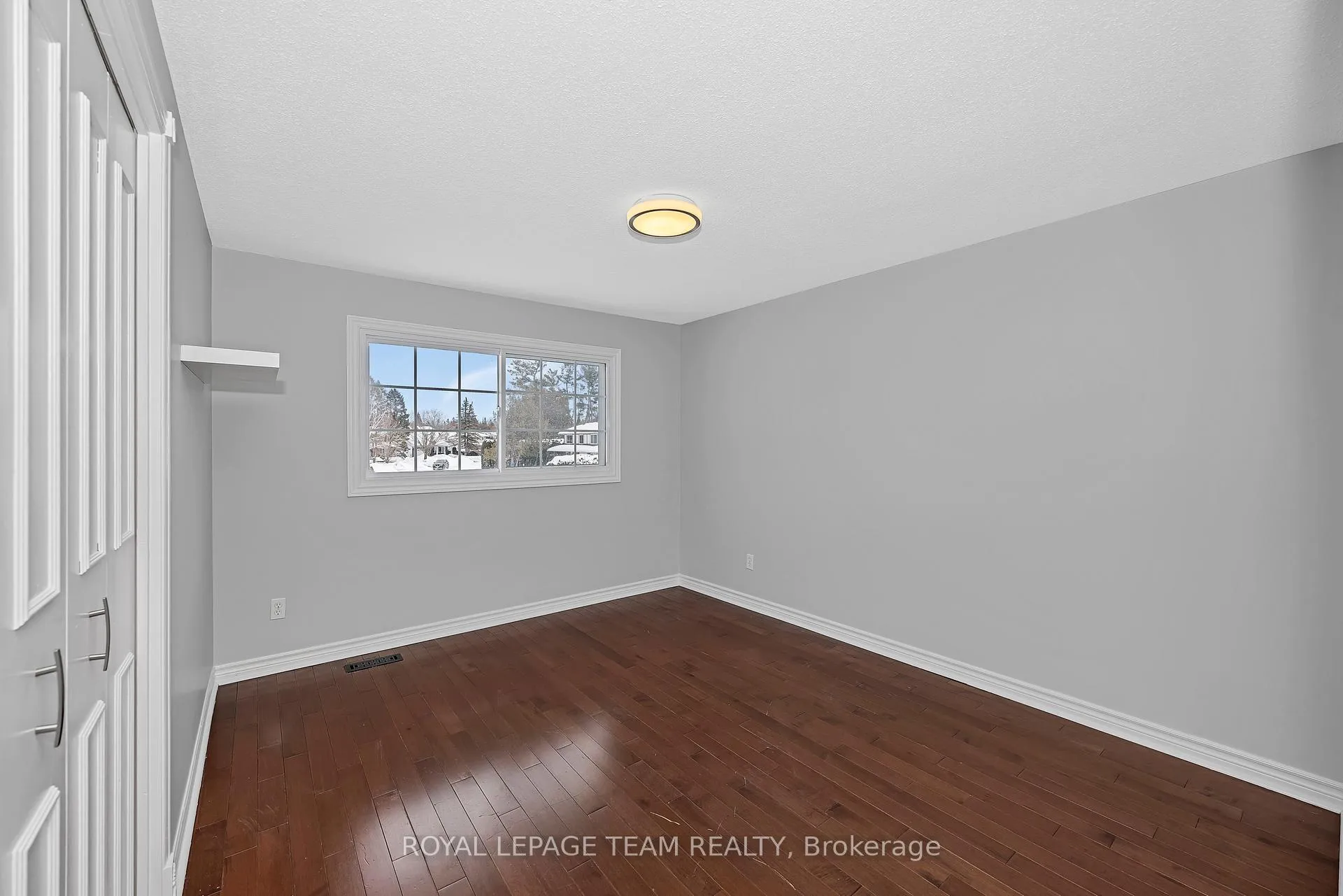 Photo 37 of 6 Stroughton Crescent, Ottawa, Munster — HOMEH