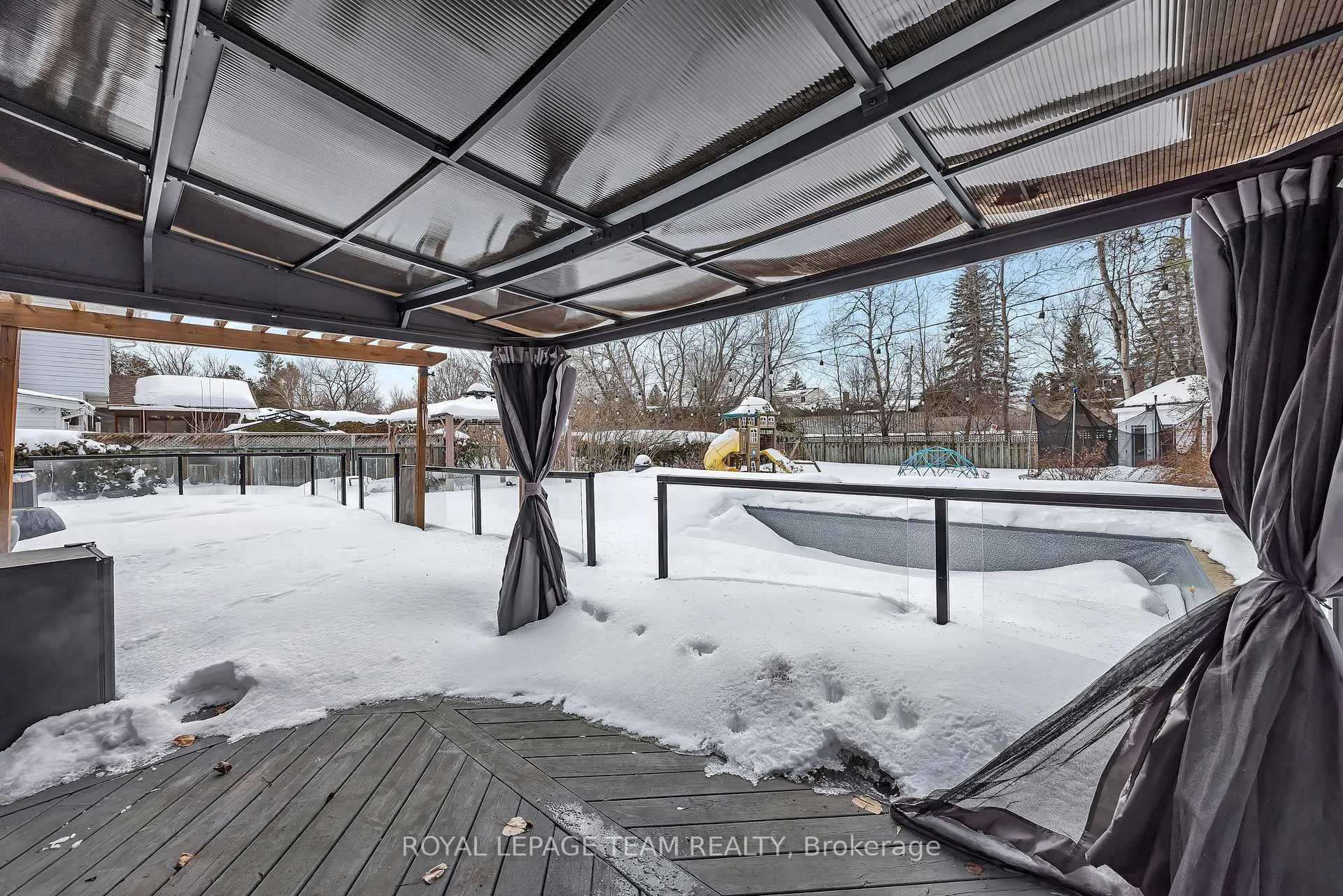 Photo 46 of 6 Stroughton Crescent, Ottawa, Munster — HOMEH