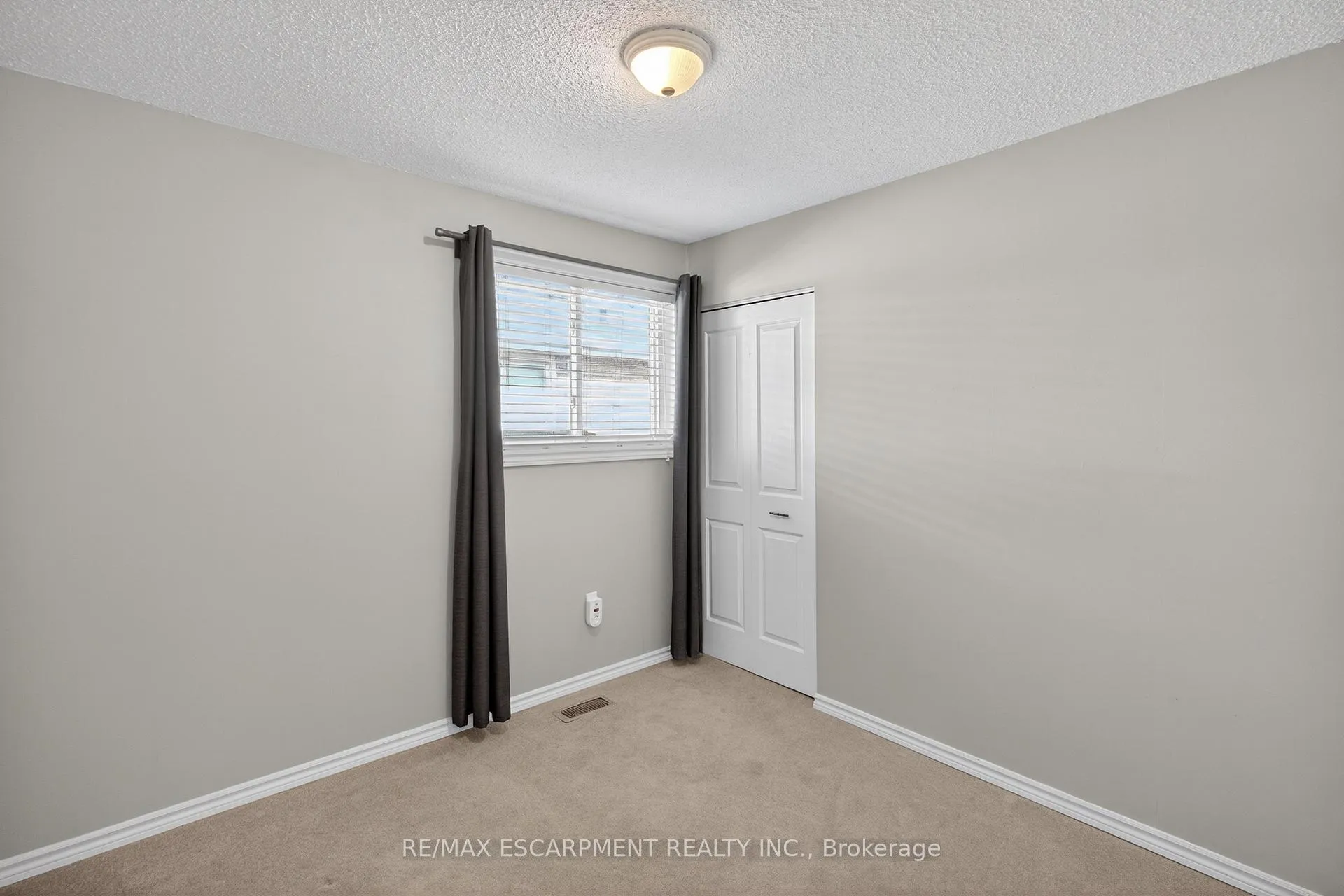 Photo 14 of 72 Boston Crescent, Hamilton, Berrisfield — HOMEH