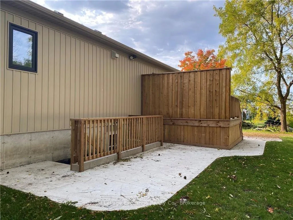 Photo 17 of Unit REAR, 966 Charles Street, Kincardine — HOMEH