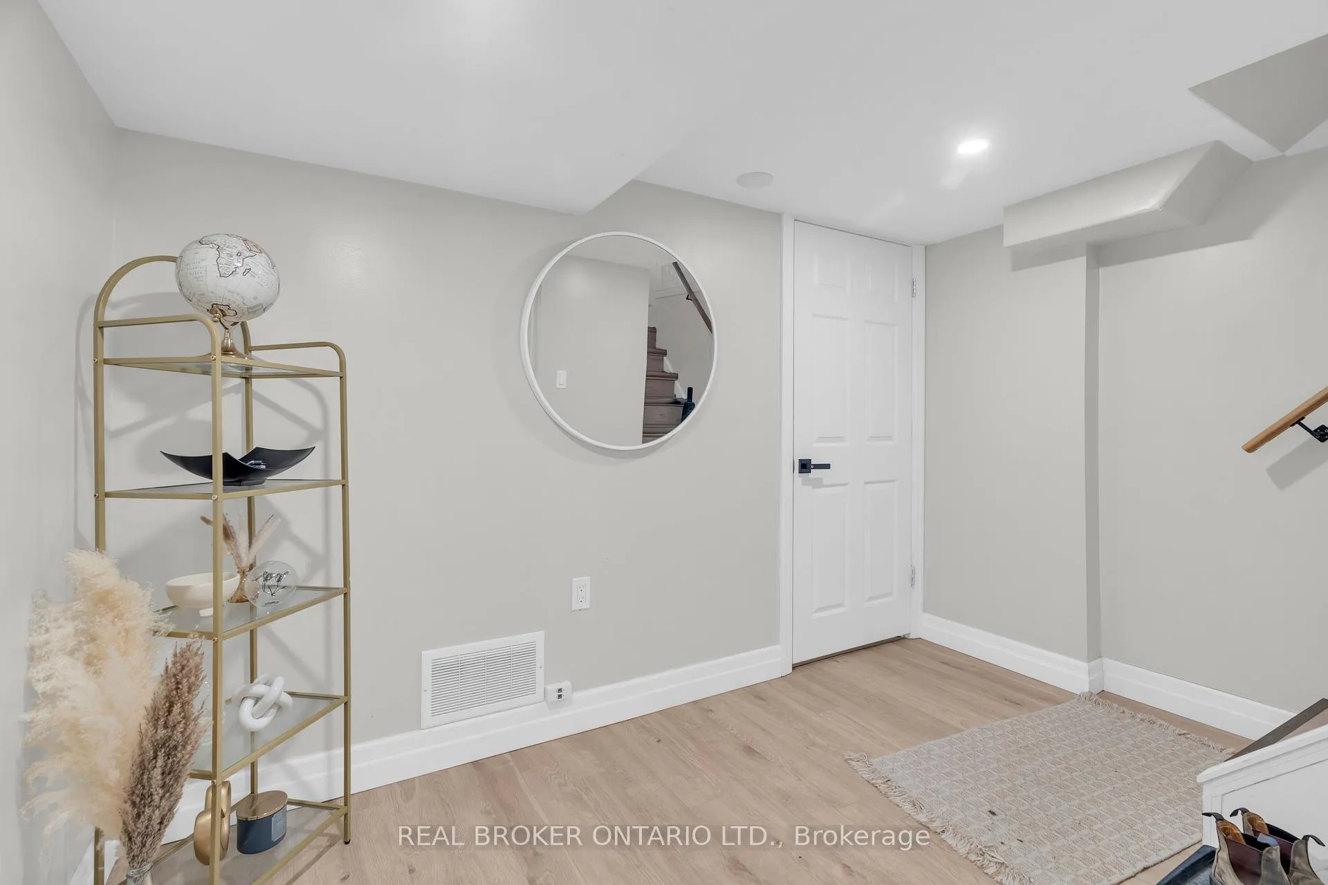 Photo 27 of 220 Bruce Street, Kitchener — HOMEH