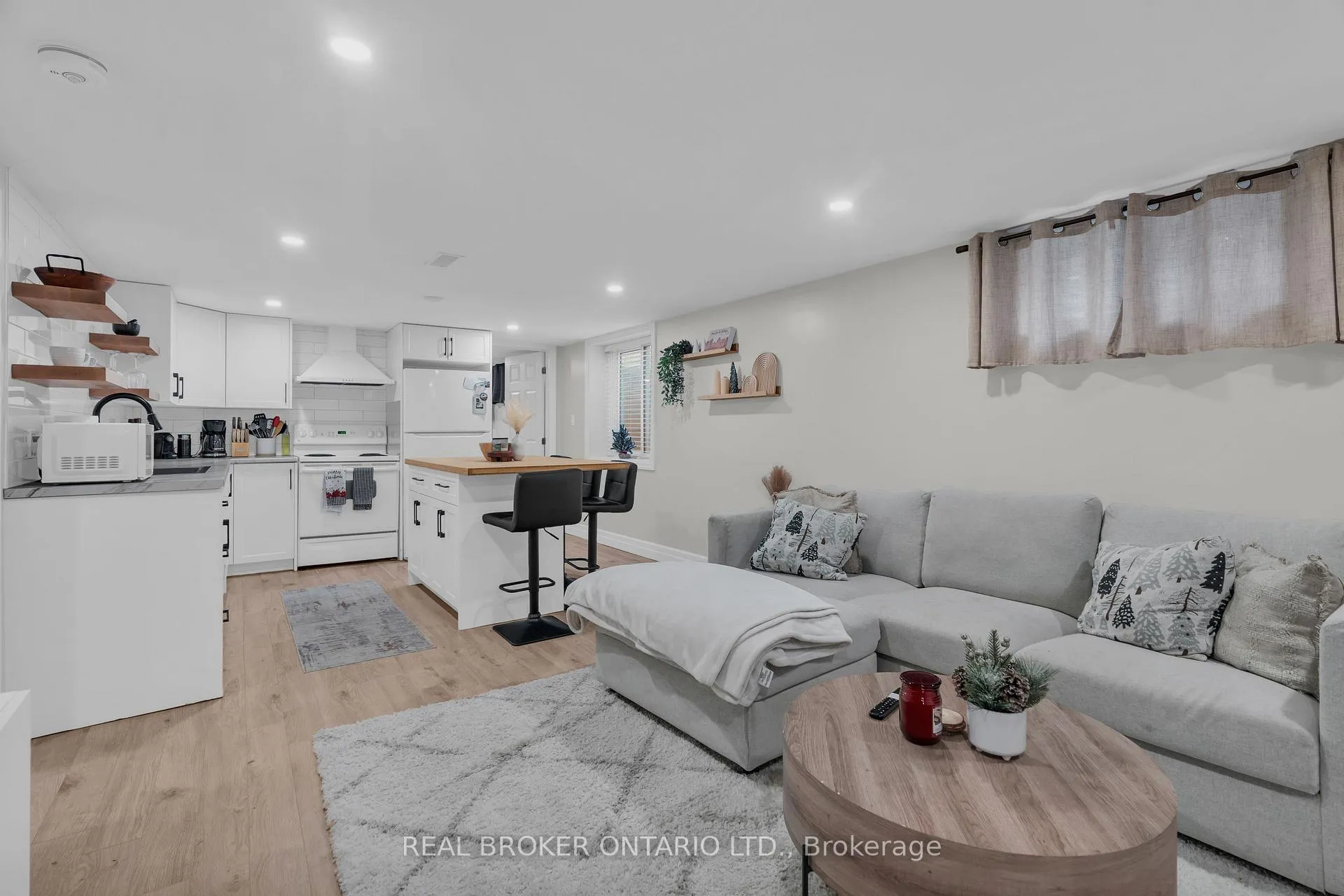 Photo 31 of 220 Bruce Street, Kitchener — HOMEH