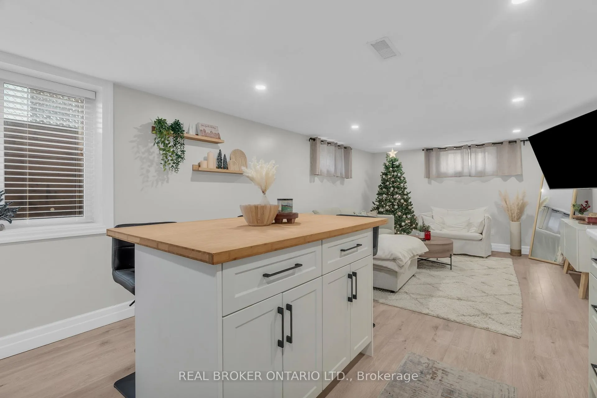Photo 35 of 220 Bruce Street, Kitchener — HOMEH